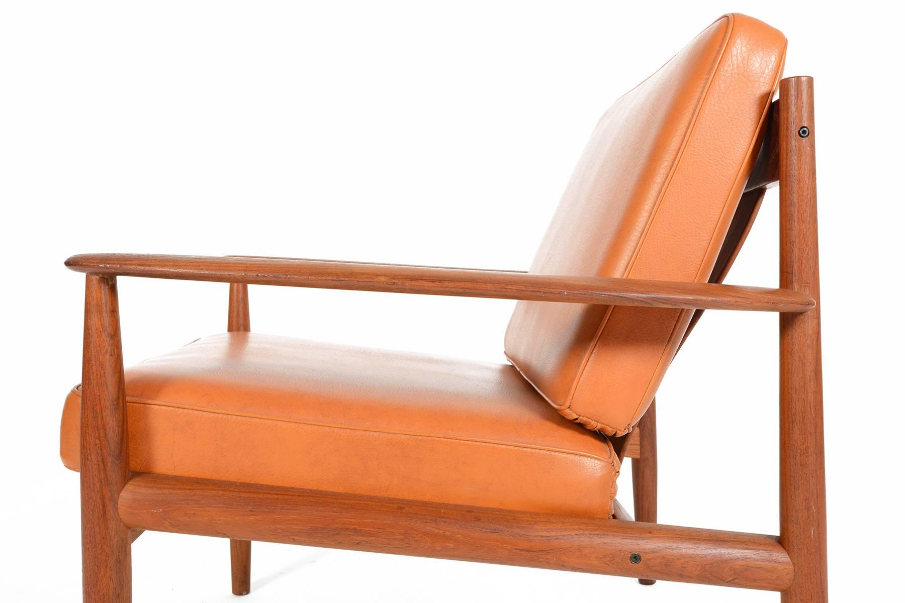 Pair of Grete Jalk Lounge Chairs in Teak 2