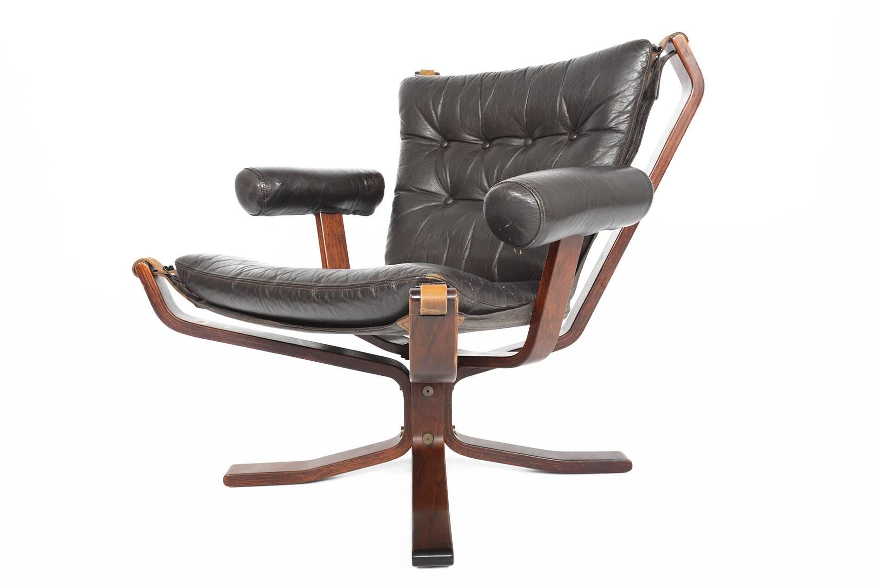 20th Century Pair of Armed Falcon Chairs by Sigurd Ressell