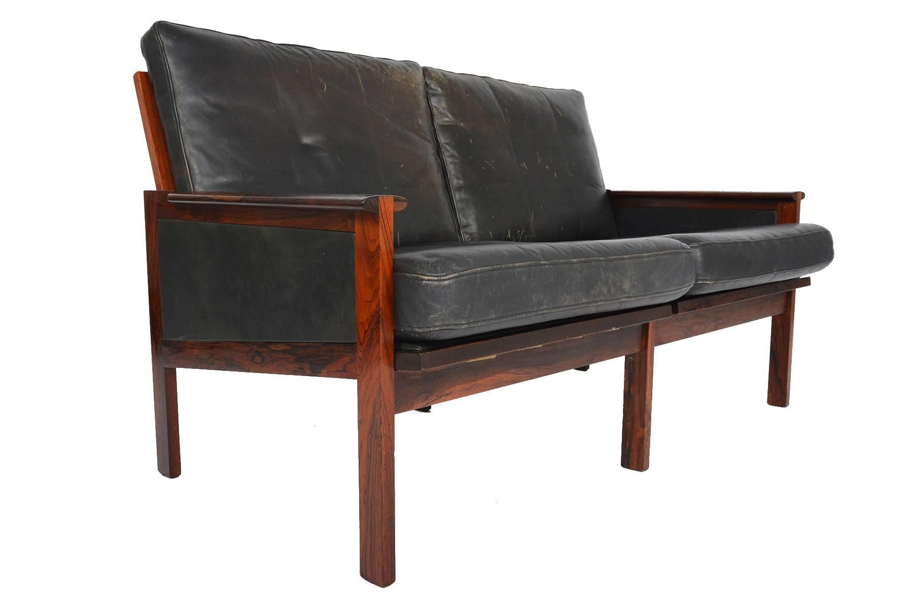 Illum Wikkelsø Black Leather and Rosewood Loveseat In Good Condition In Berkeley, CA