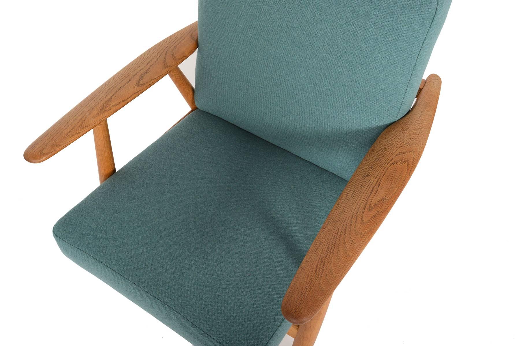 Hans Wegner GE-240 Oak Lounge Chair 3