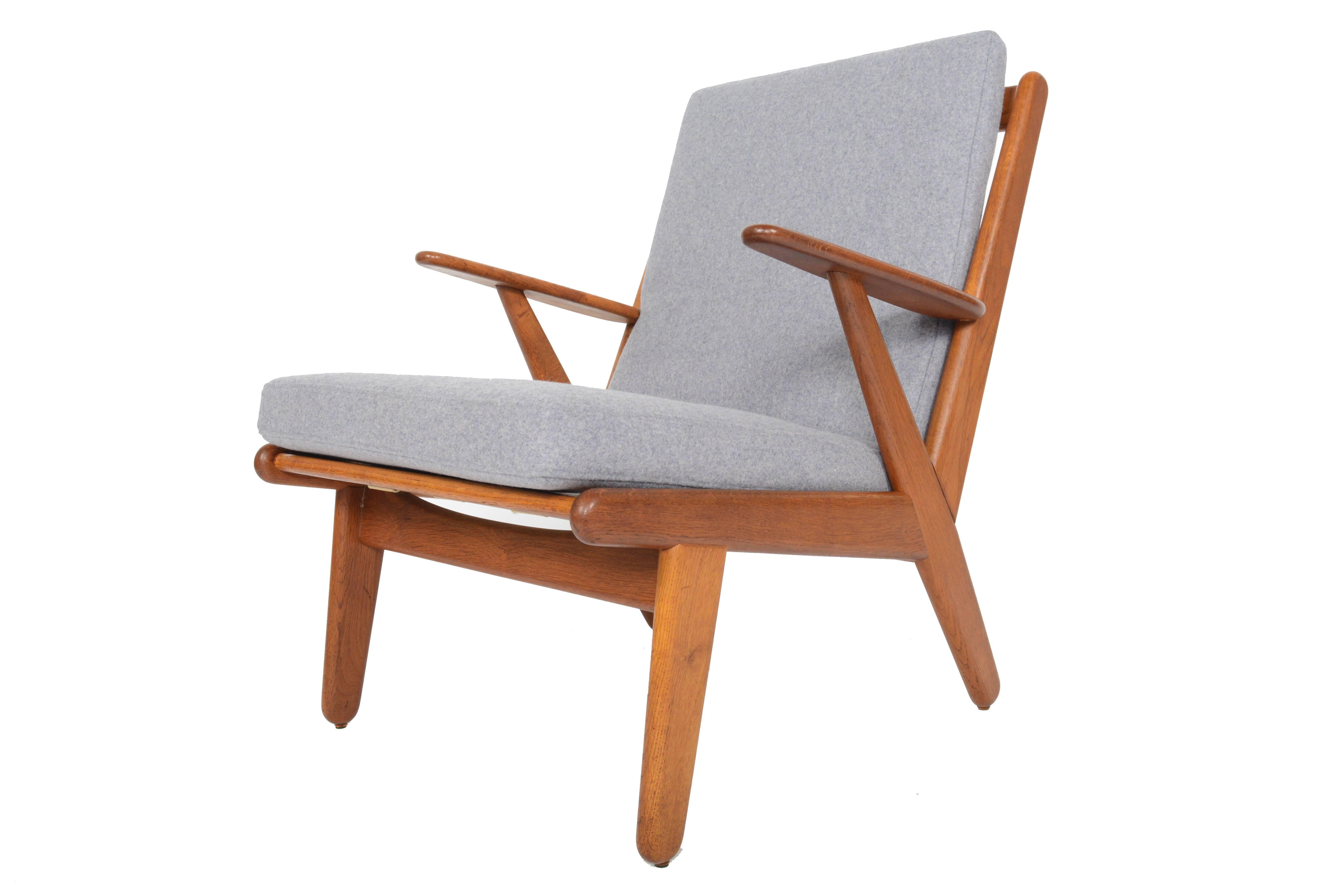 Mid-20th Century Poul Volther J53 Oak Lounge Chair