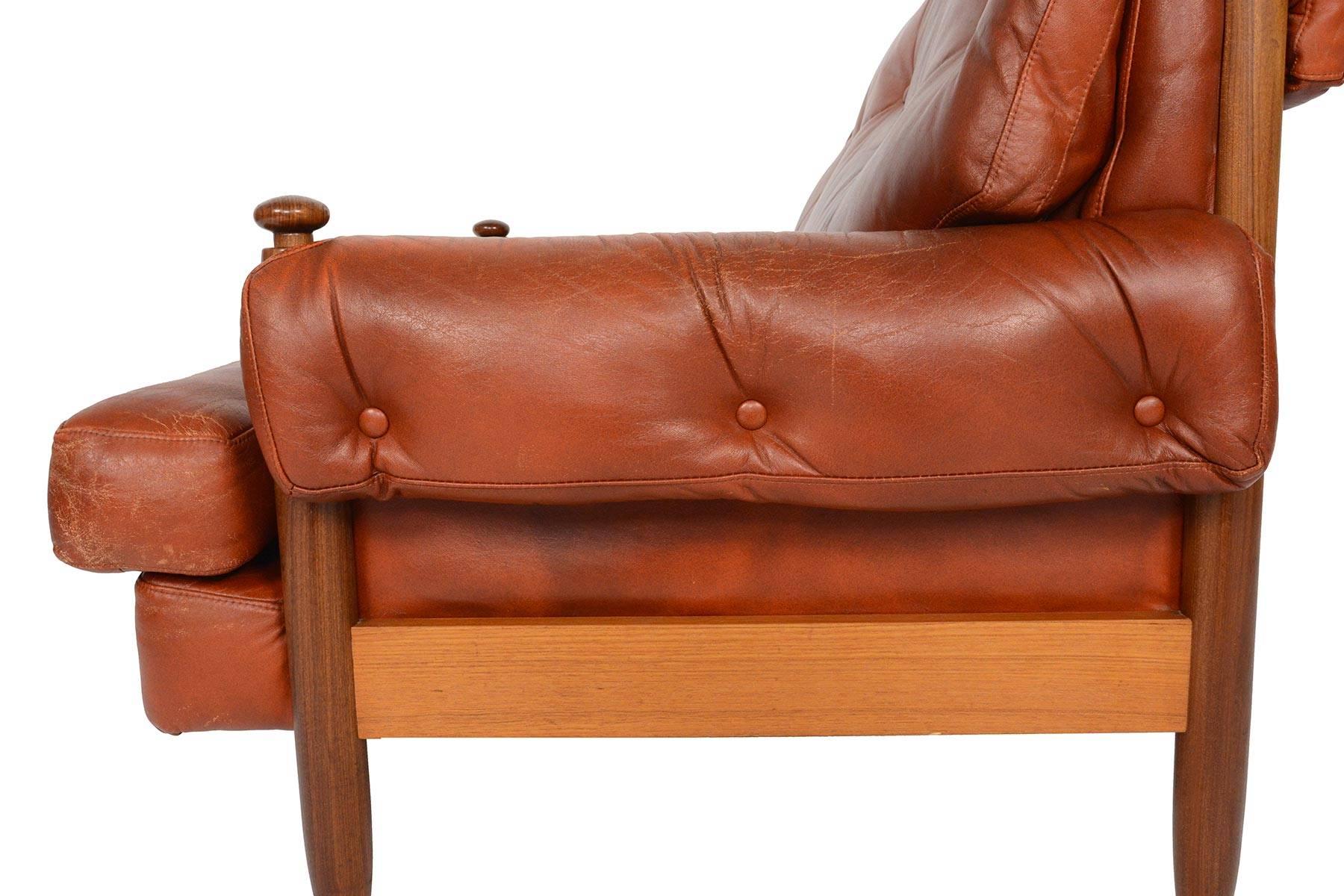 20th Century Walnut and Leather Brazilian Style Lounge Chair
