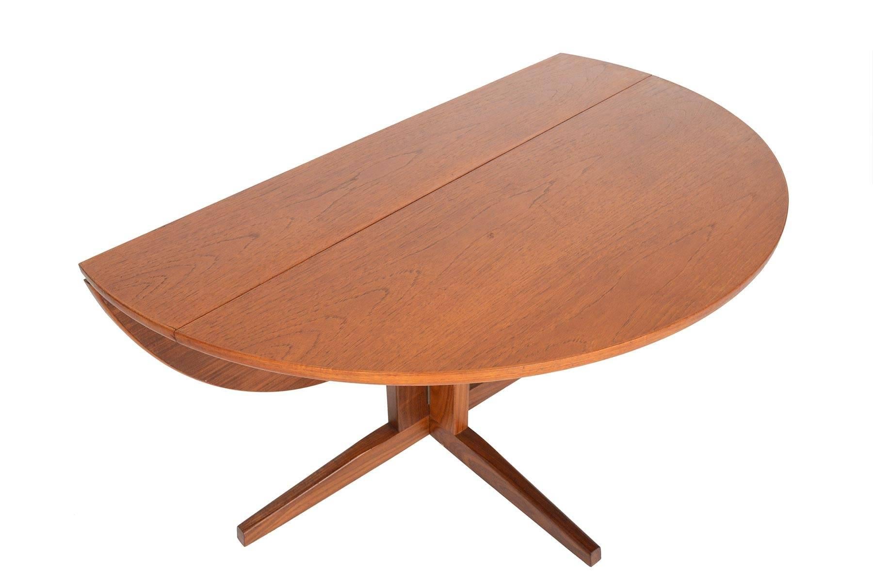 Mid-20th Century Danish Modern Teak Round Drop-Leaf Dining Table