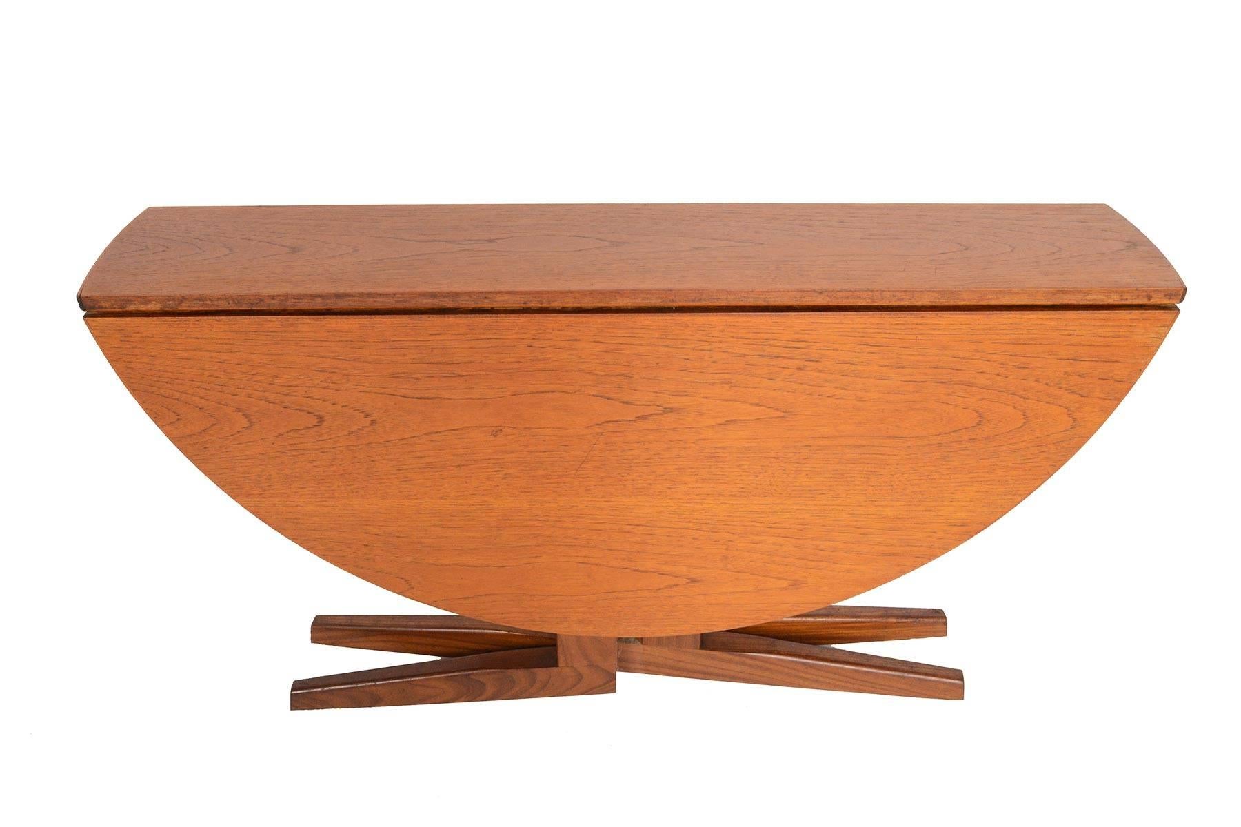 Danish Modern Teak Round Drop-Leaf Dining Table 5