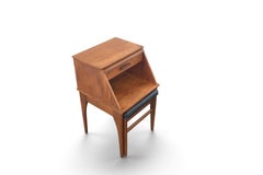 Small Chippy Telephone Bench With Pullout Seat