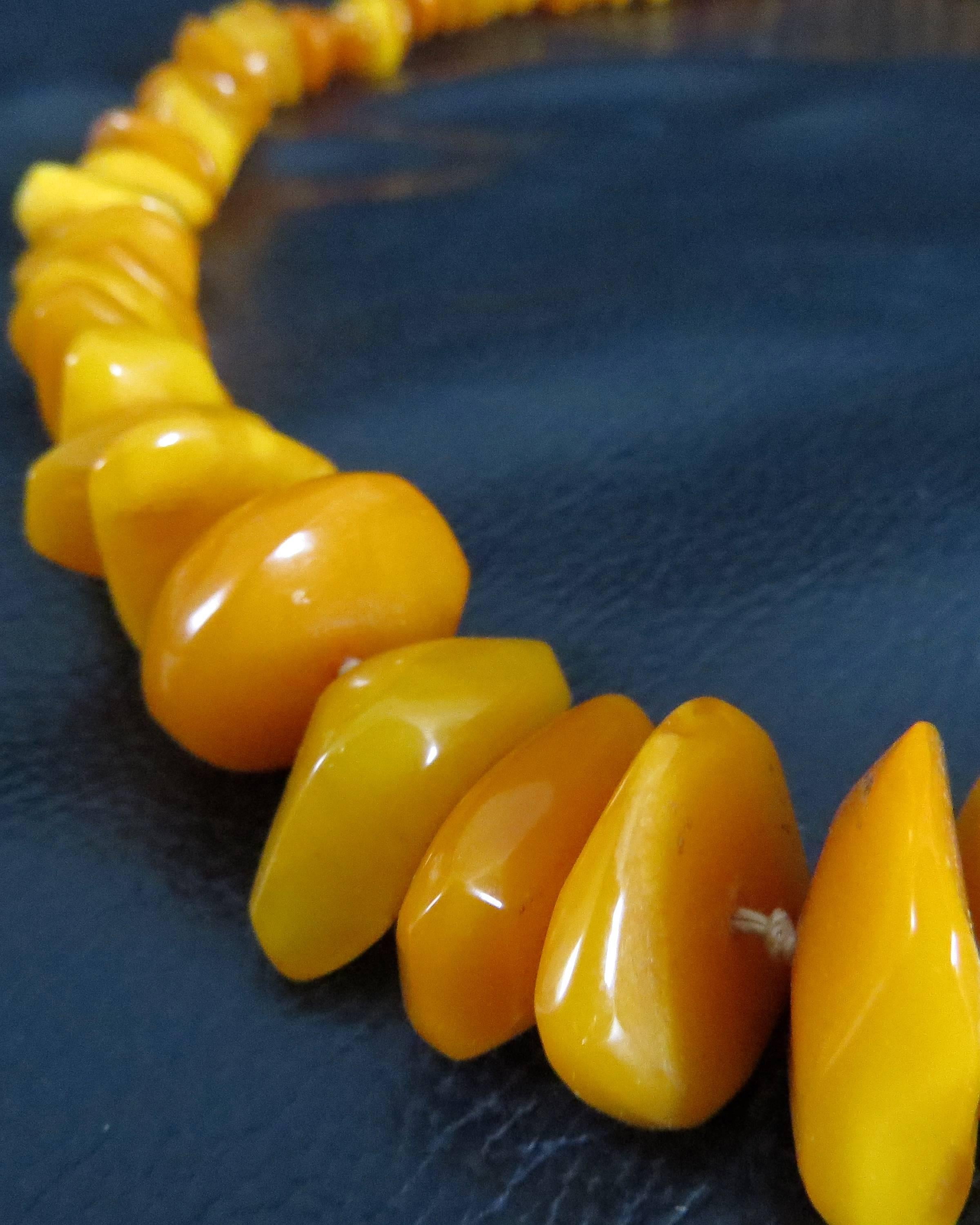 what is egg yolk amber