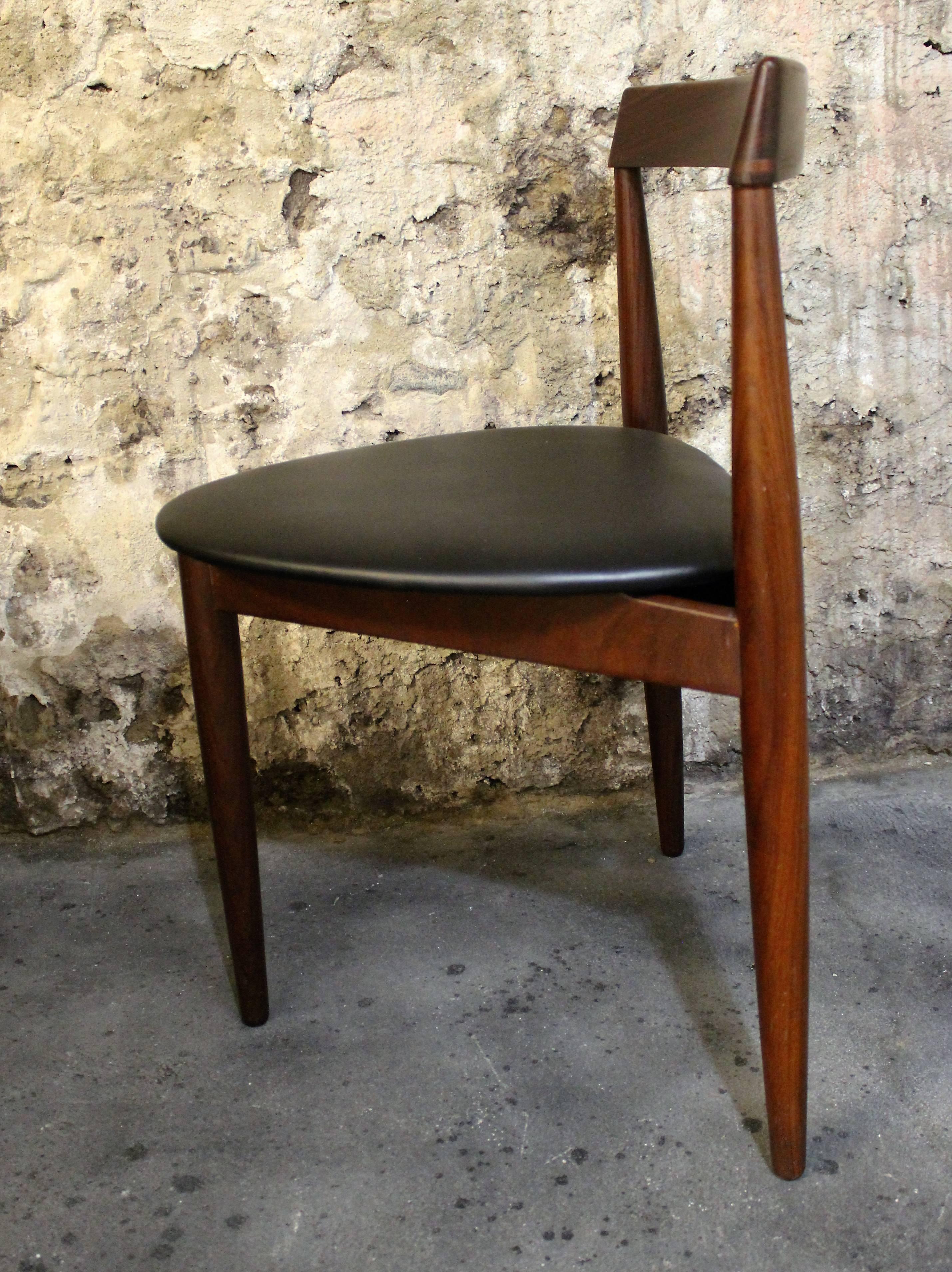 Hans Olsen Teak Roundette Dining Room Set for Frem Rojle, Danish Modern In Good Condition In Hamilton, Ontario