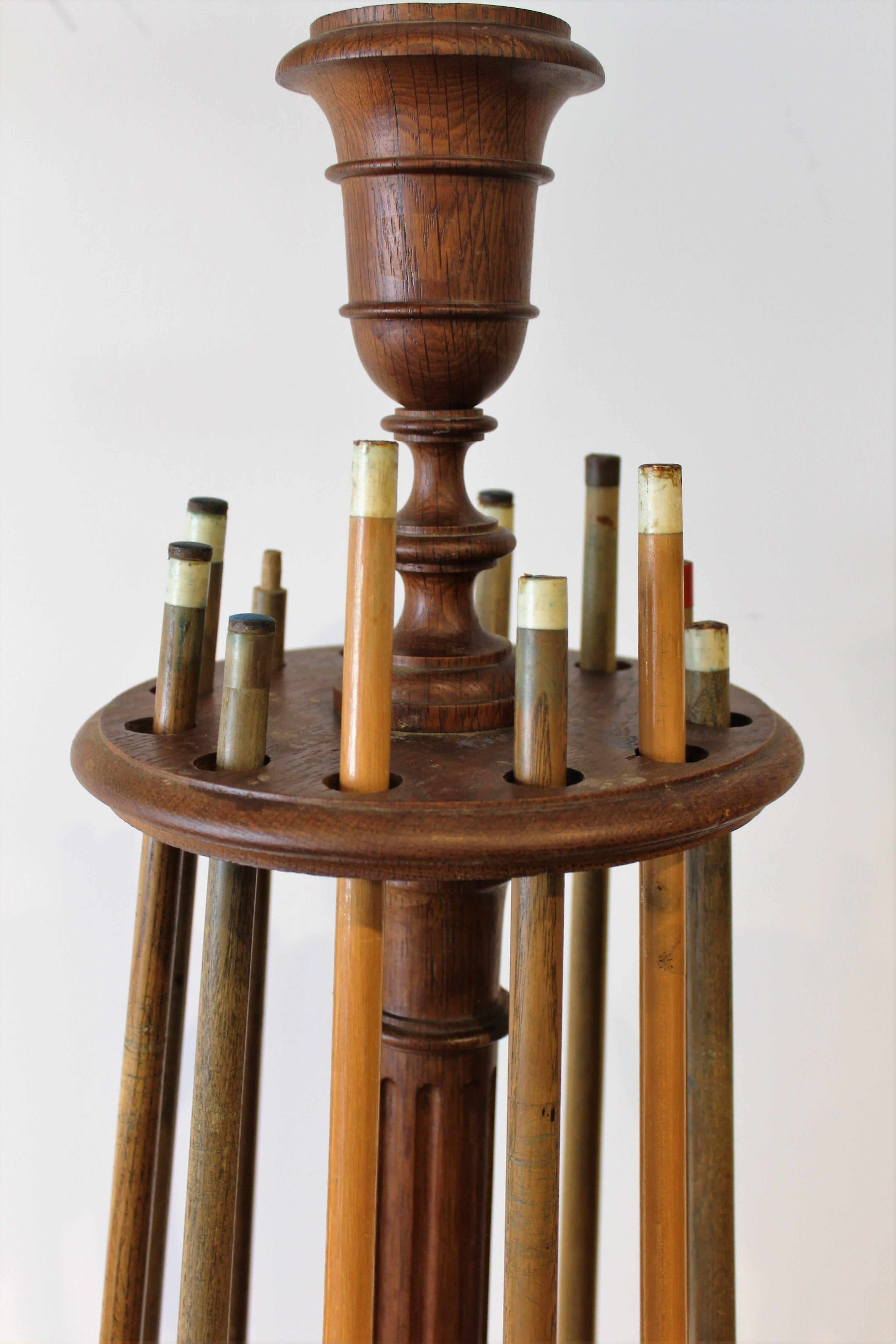 cue stand