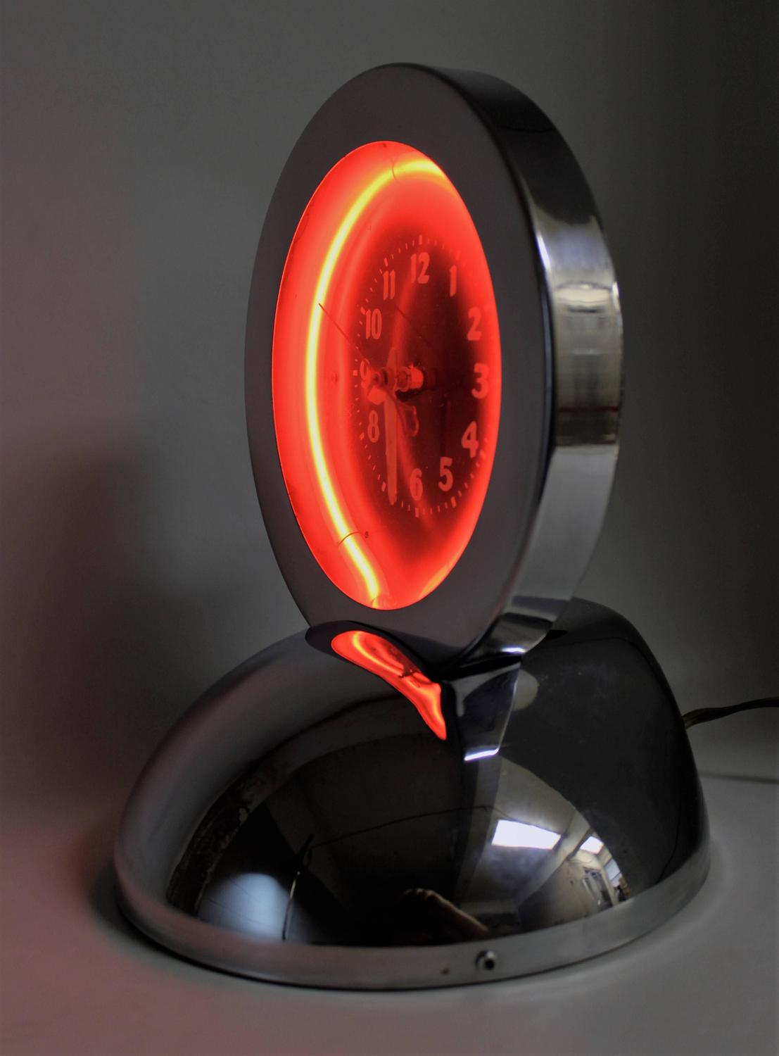 Art Deco Neon and Chrome Table Clock For Sale at 1stdibs