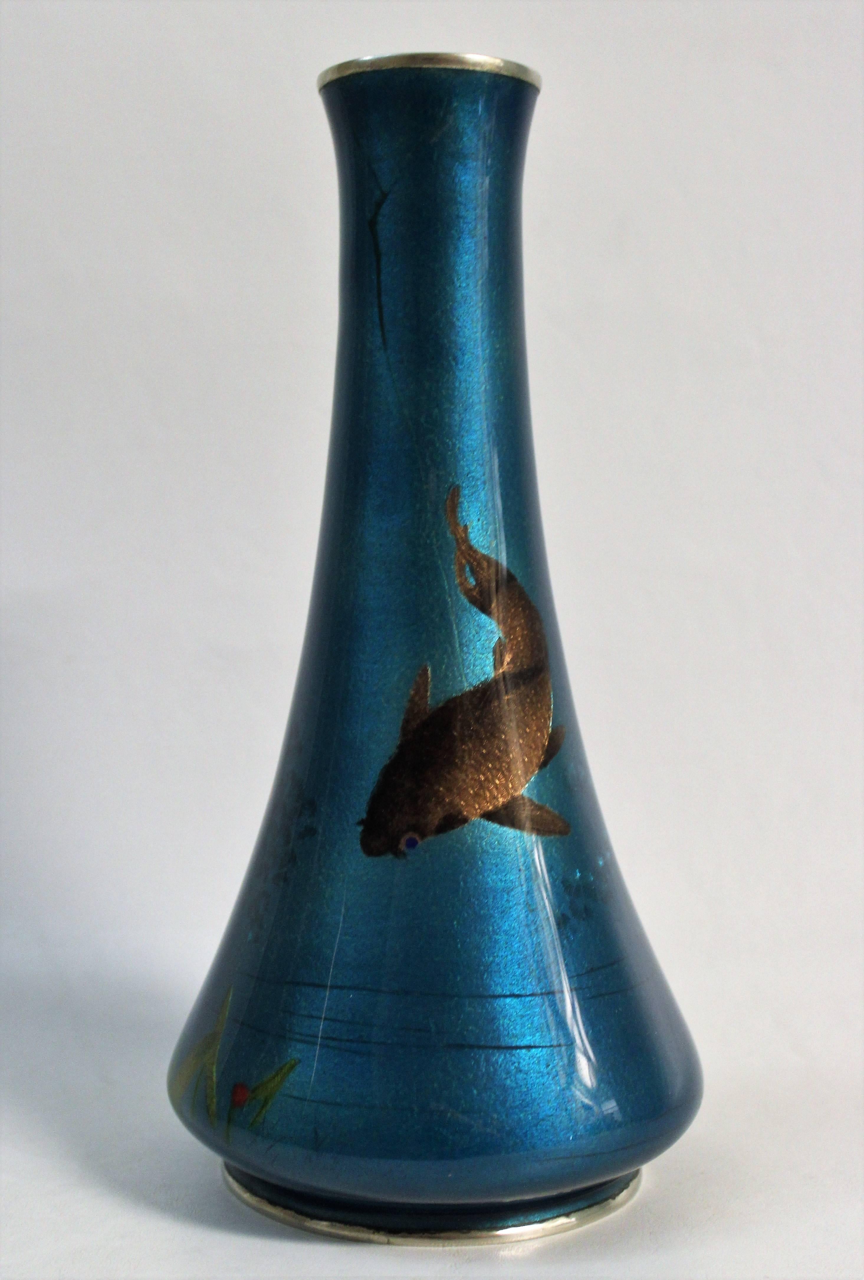 Japanese Tsuiki-Jippo Cloisonné Vase Atrributed to Ogasawara Shuzo In Good Condition For Sale In Hamilton, Ontario