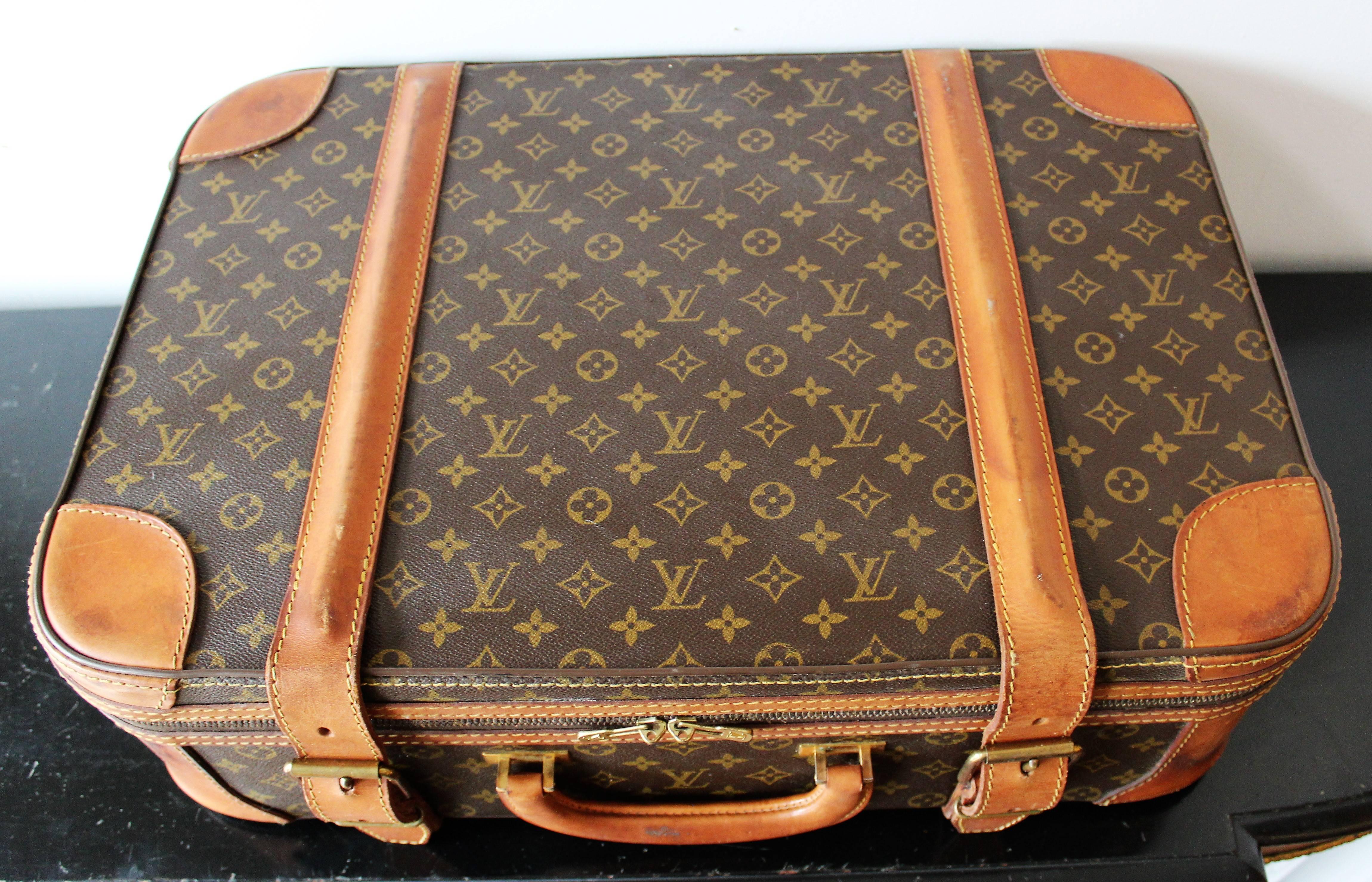 Louis Vuitton Monogram Holdall Luggage Bag In Fair Condition In Hamilton, Ontario