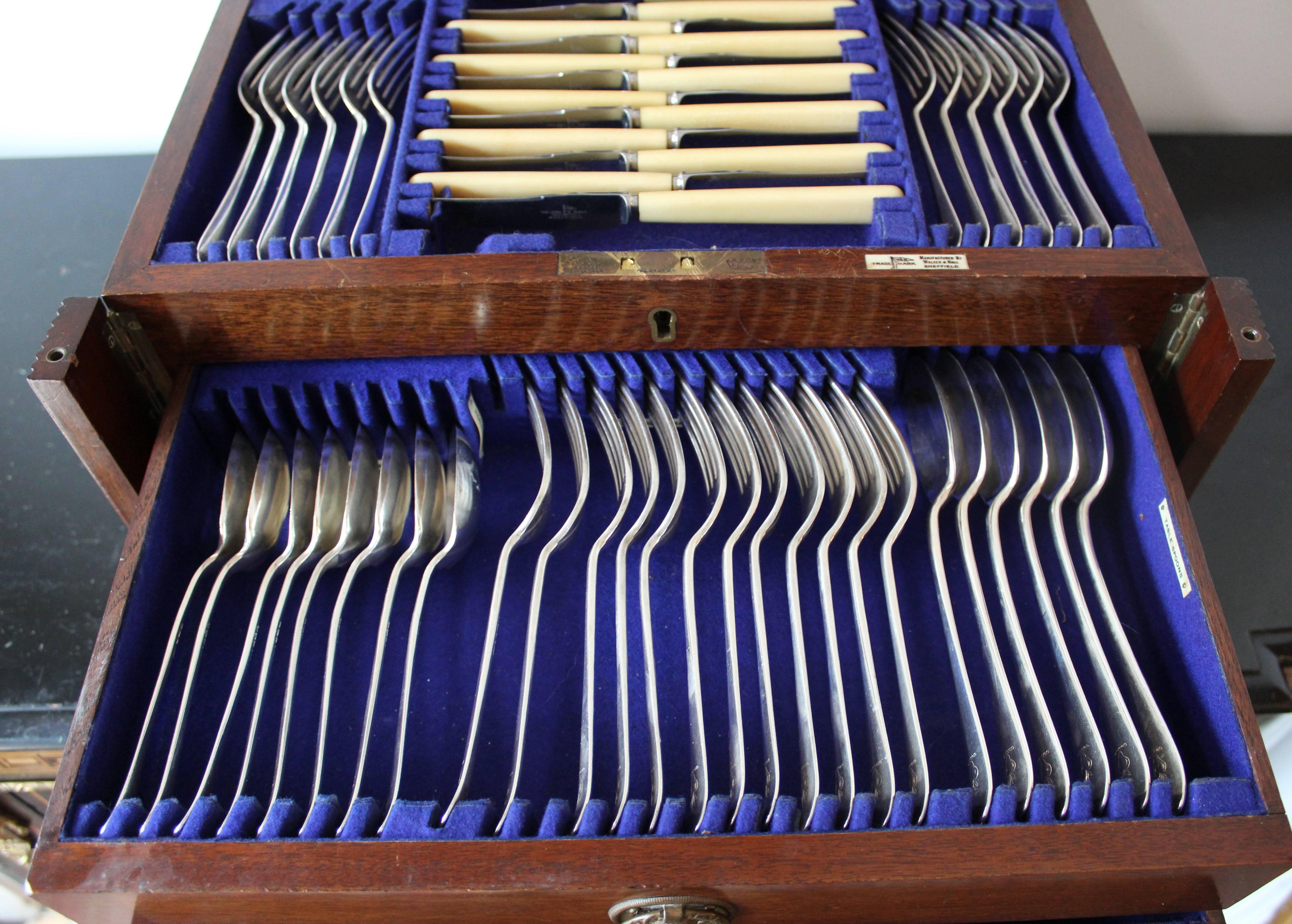 12 setting cutlery set