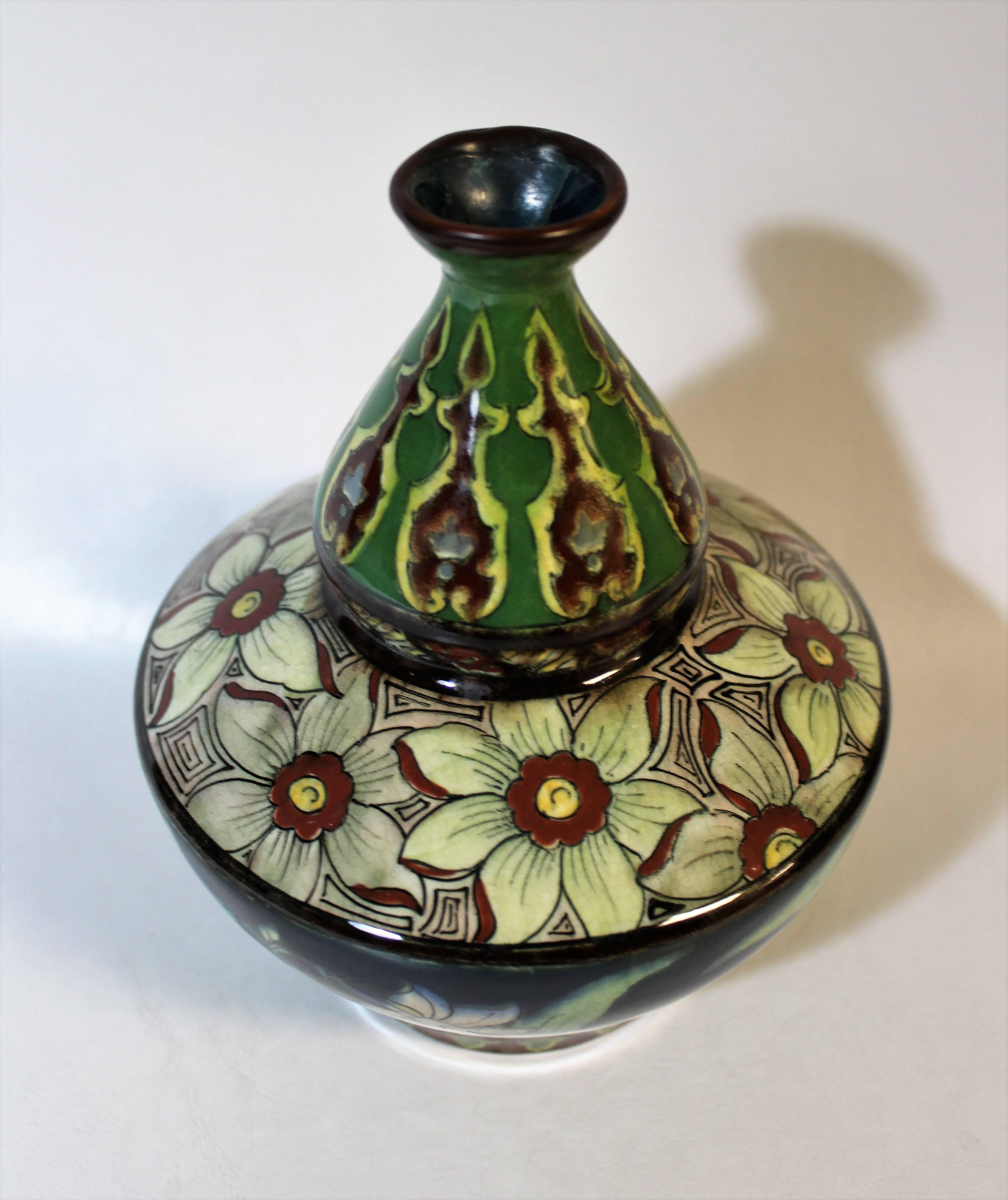 Royal Bonn, Art nouveau-Vase (Deutsch) im Angebot