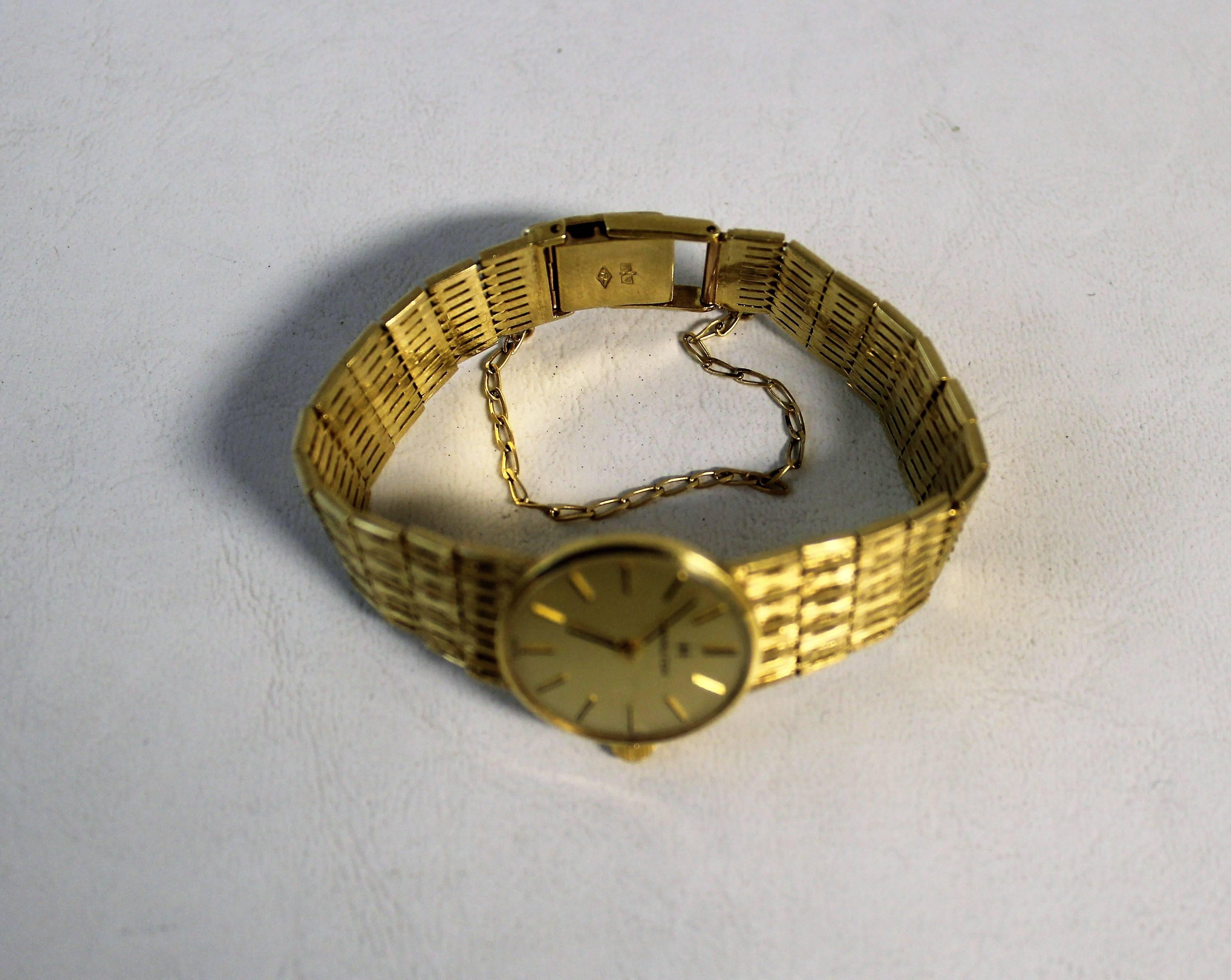 18 karat gold watch