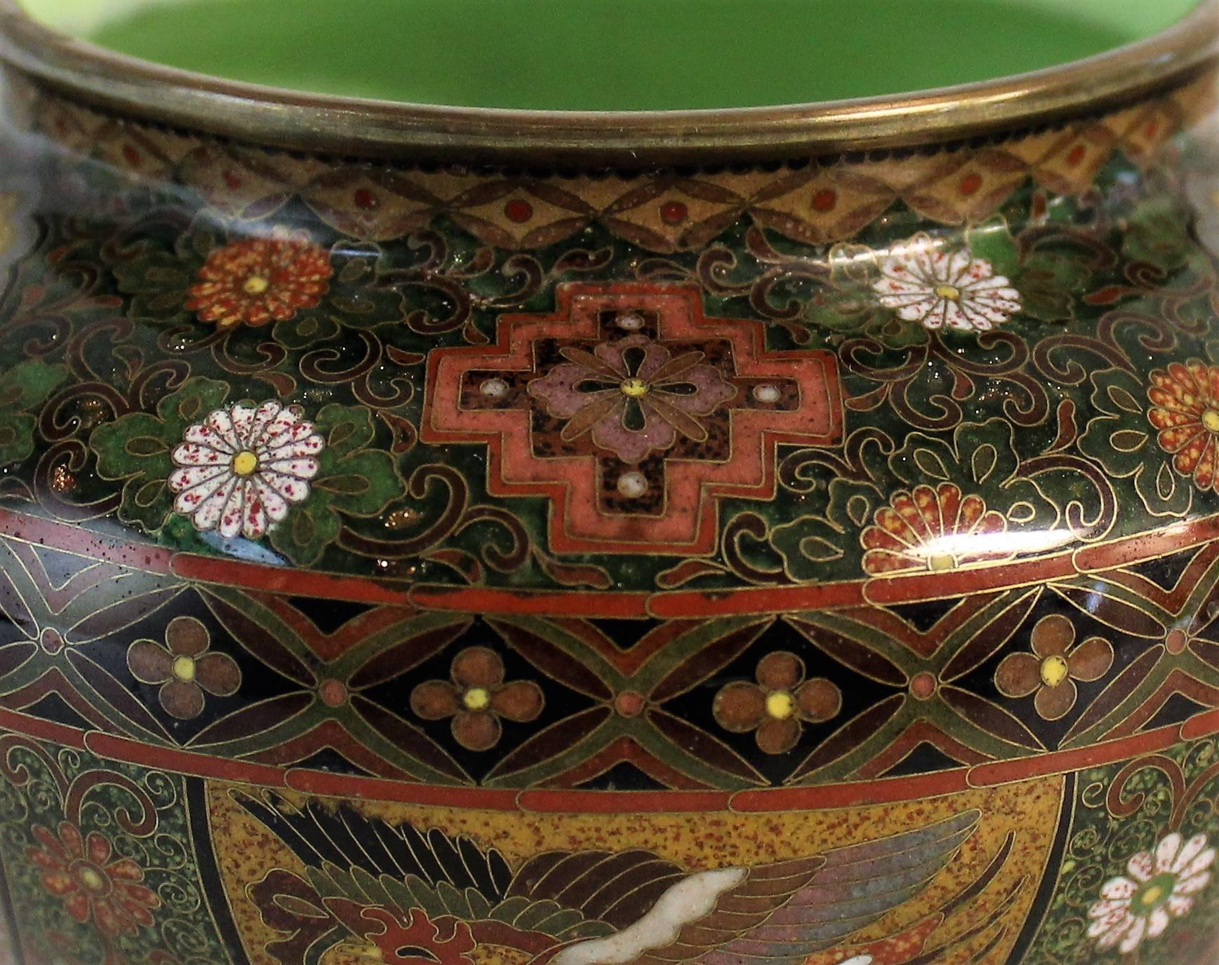 Japanische Cloisonné-Schale aus der japanischen Meiji-Periode im Angebot 3