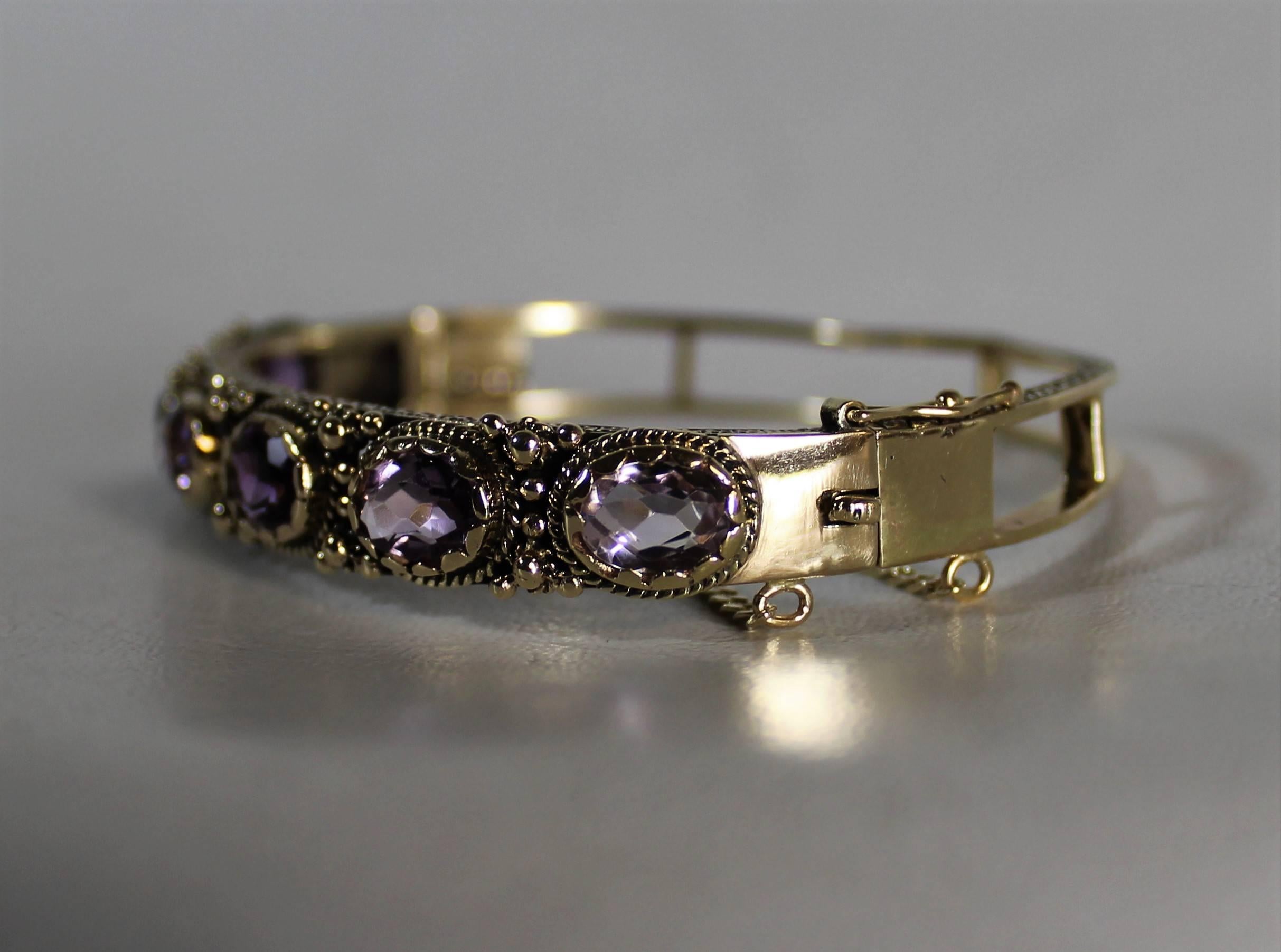 Ladies 14-Carat Gold and Amethyst Bracelet For Sale 2