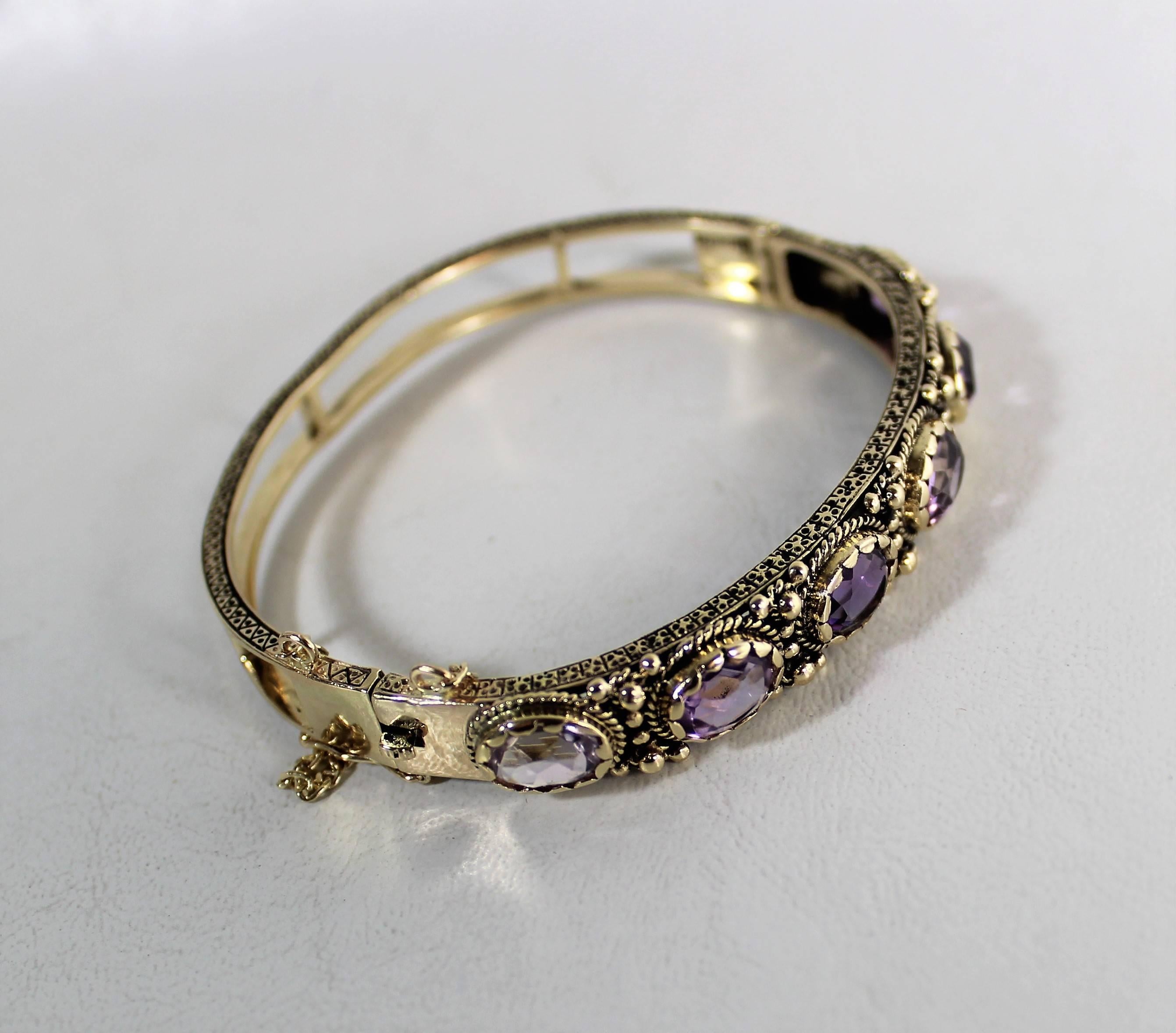20th Century Ladies 14-Carat Gold and Amethyst Bracelet For Sale