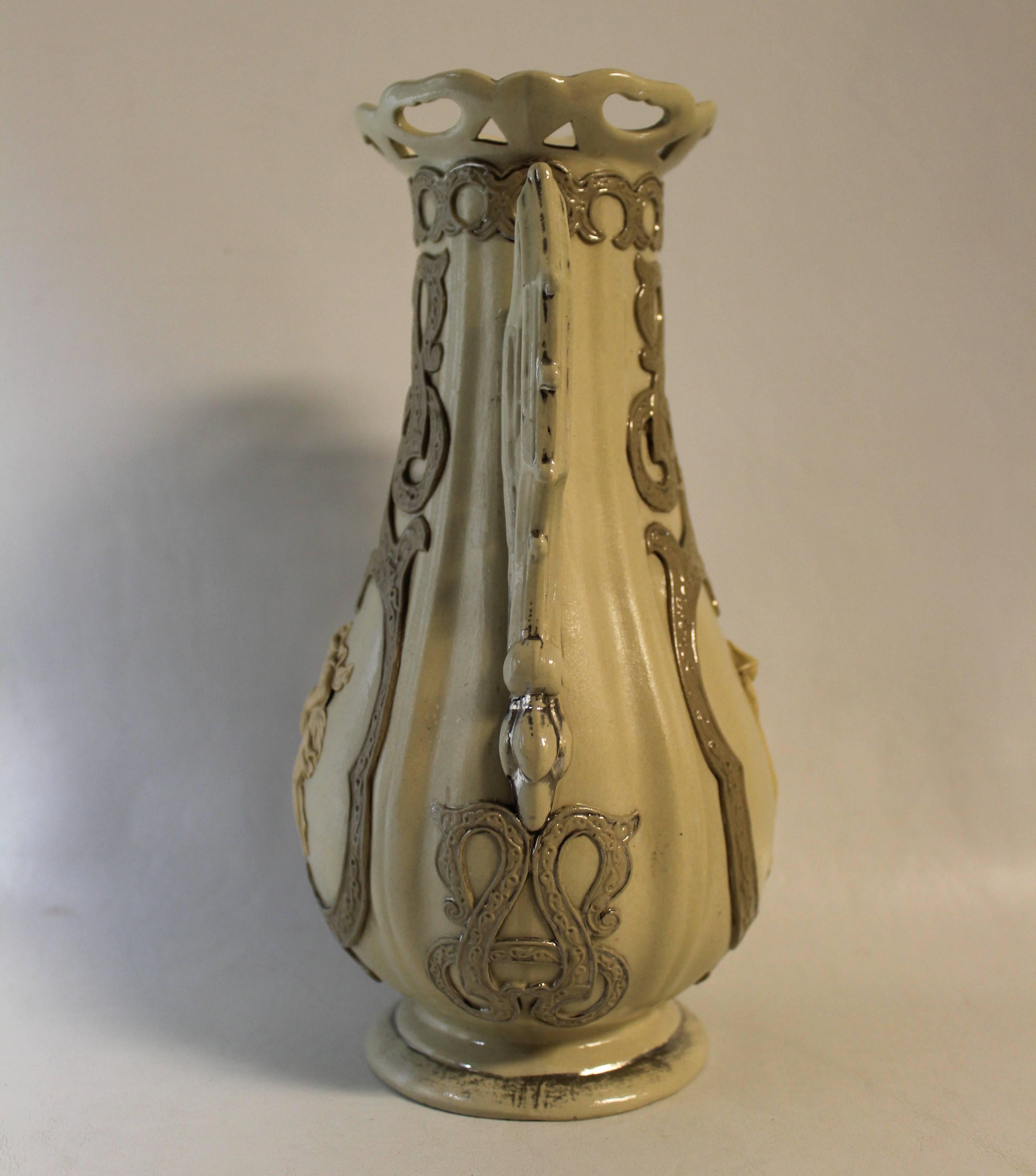 19th Century Villeroy & Boch Parian Vase For Sale 1
