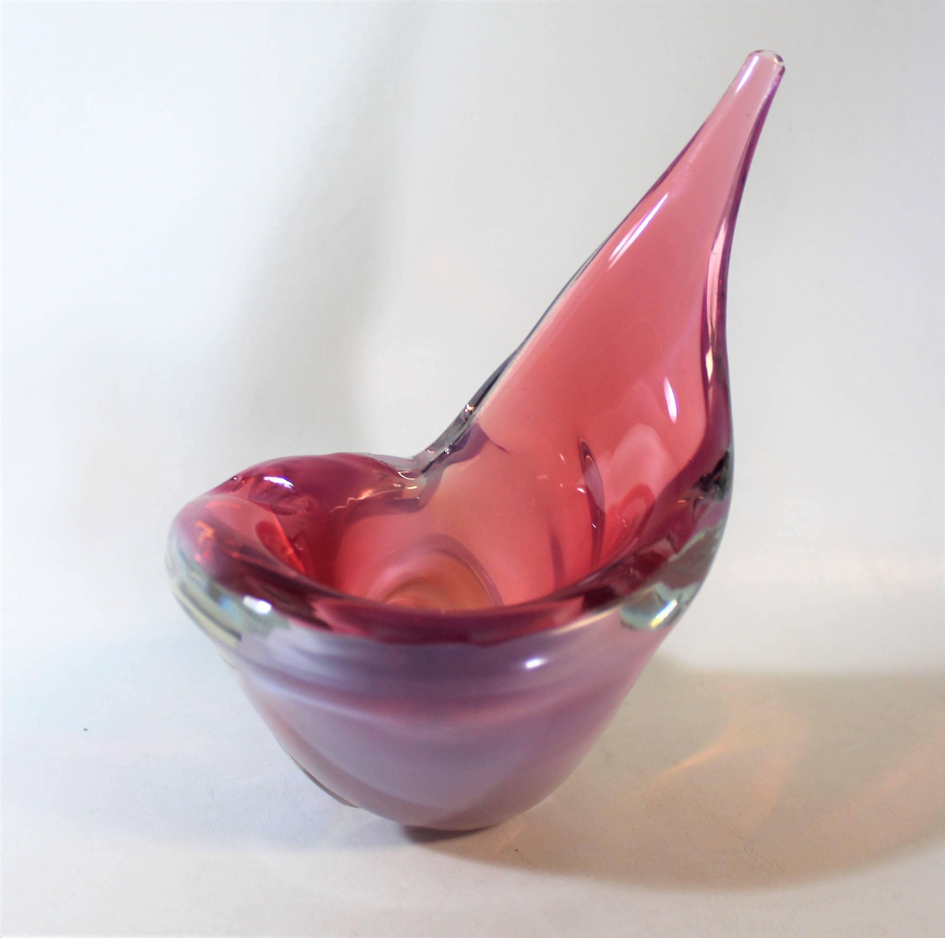 Mid-Century Modern Murano Conch Shell Bowl or Vase Attributed to Alfredo Barbini