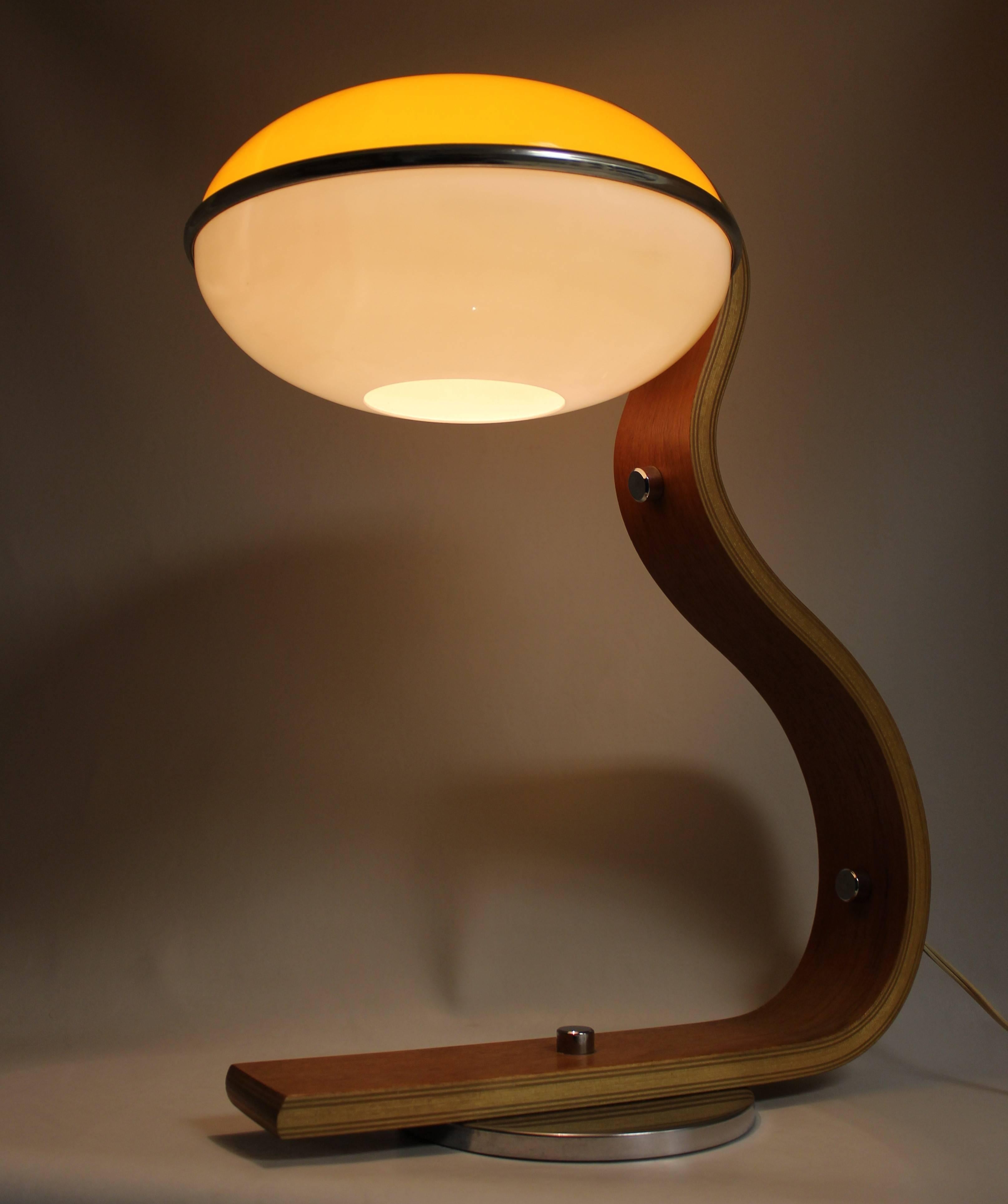 Scandinavian Teak and Chrome Bentwood Table Lamp In Good Condition In Hamilton, Ontario