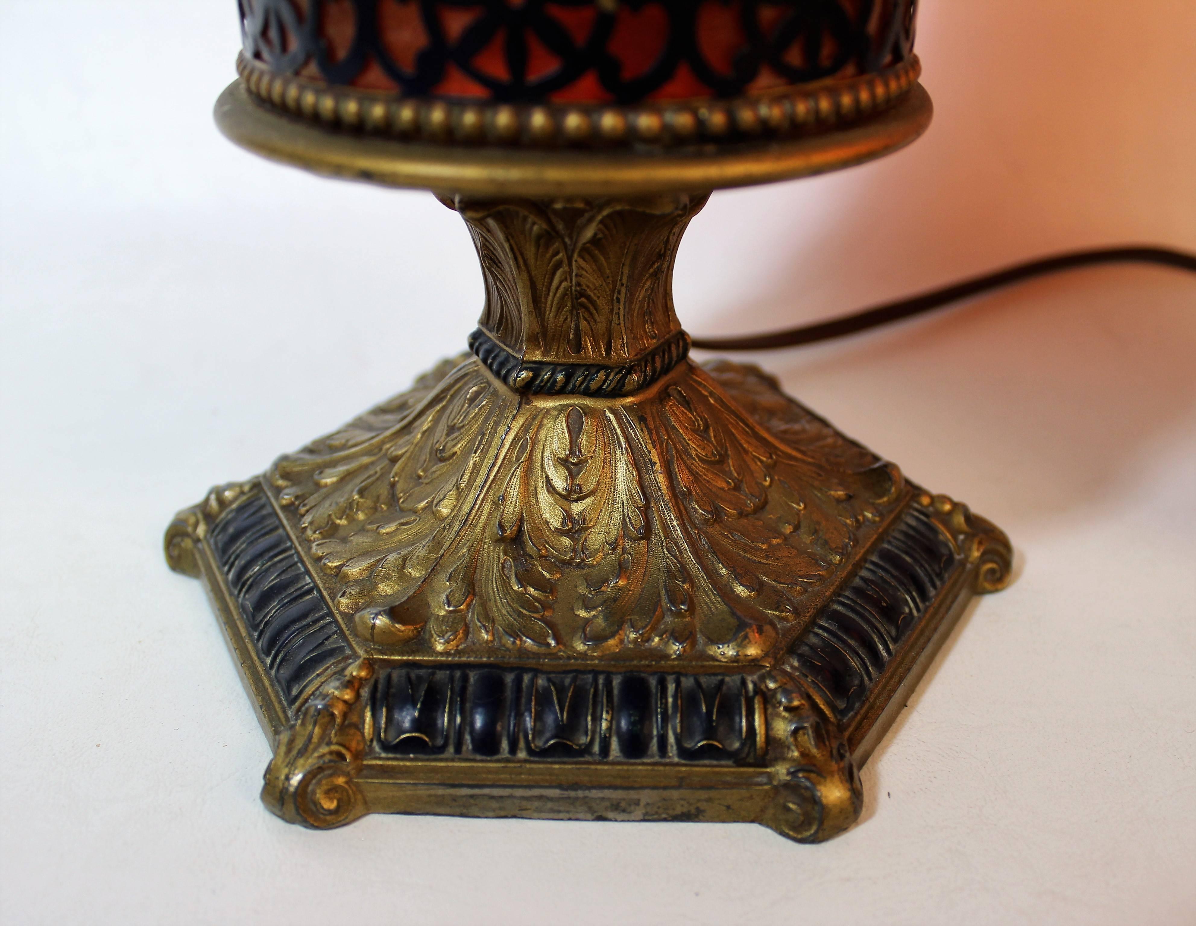 Pair of Arts & Crafts Mica Lamps In Good Condition In Hamilton, Ontario