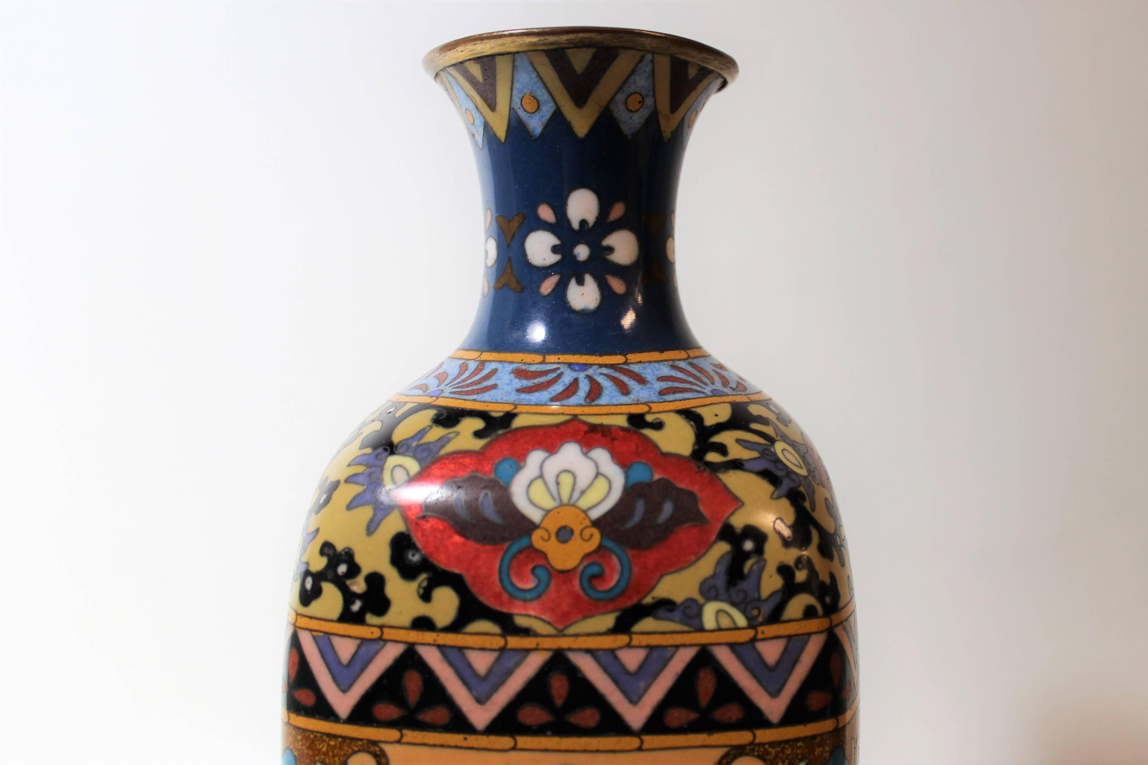 Pair of Japanese Meiji Period Cloisonne Vase's 4