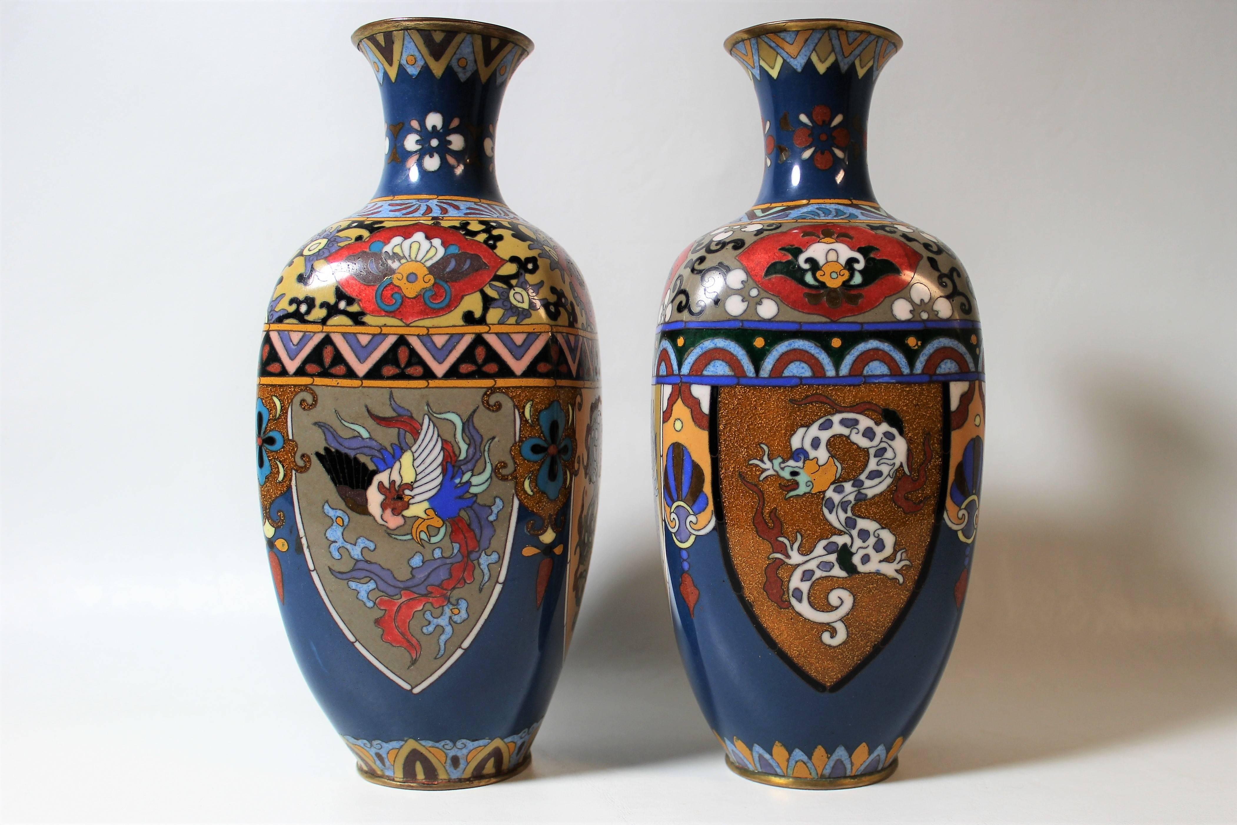 Pair of Japanese Meiji Period Cloisonne Vase's In Excellent Condition In Hamilton, Ontario