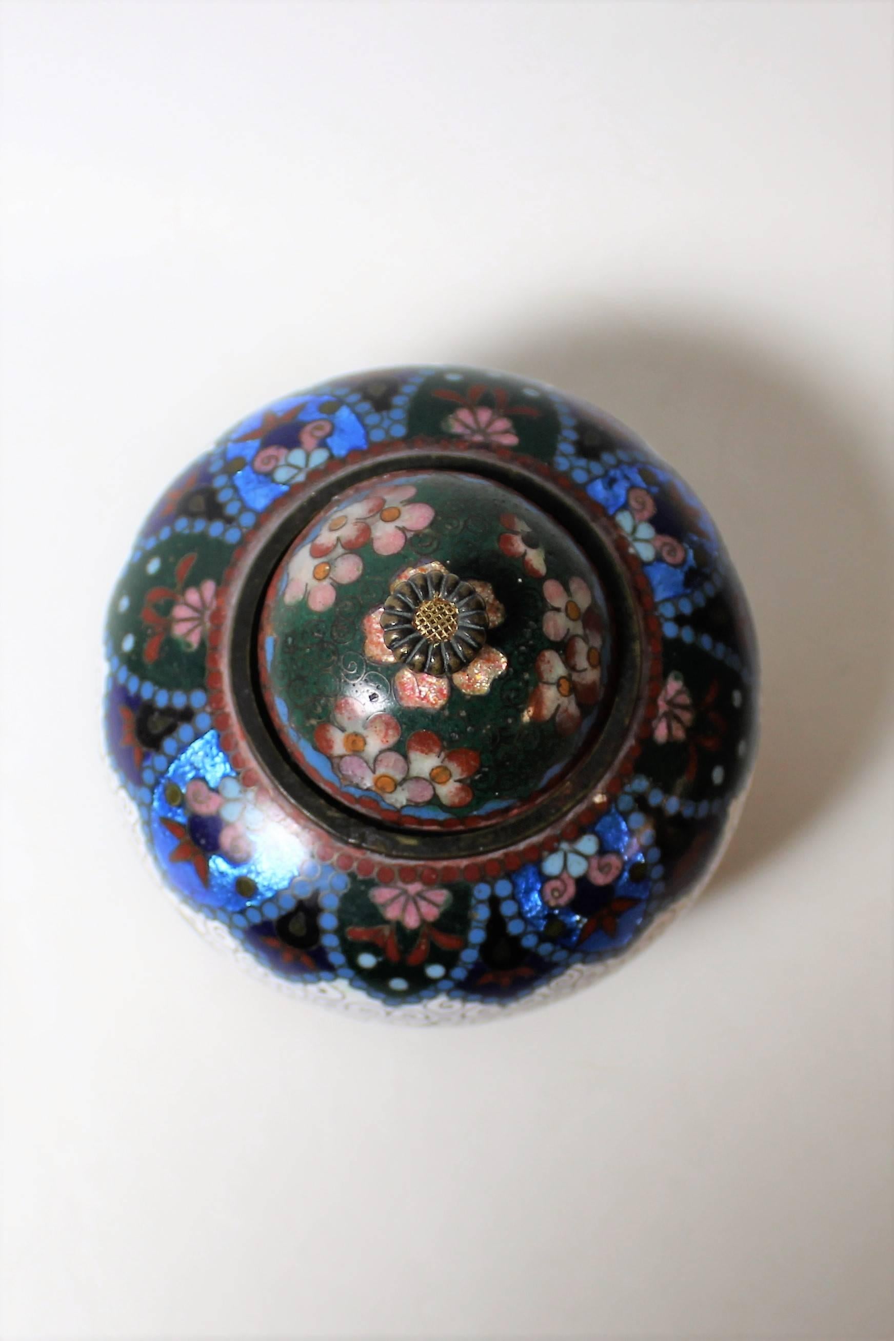 20th Century Japanese Meiji Period Cloisonne Covered Censer with Dragon