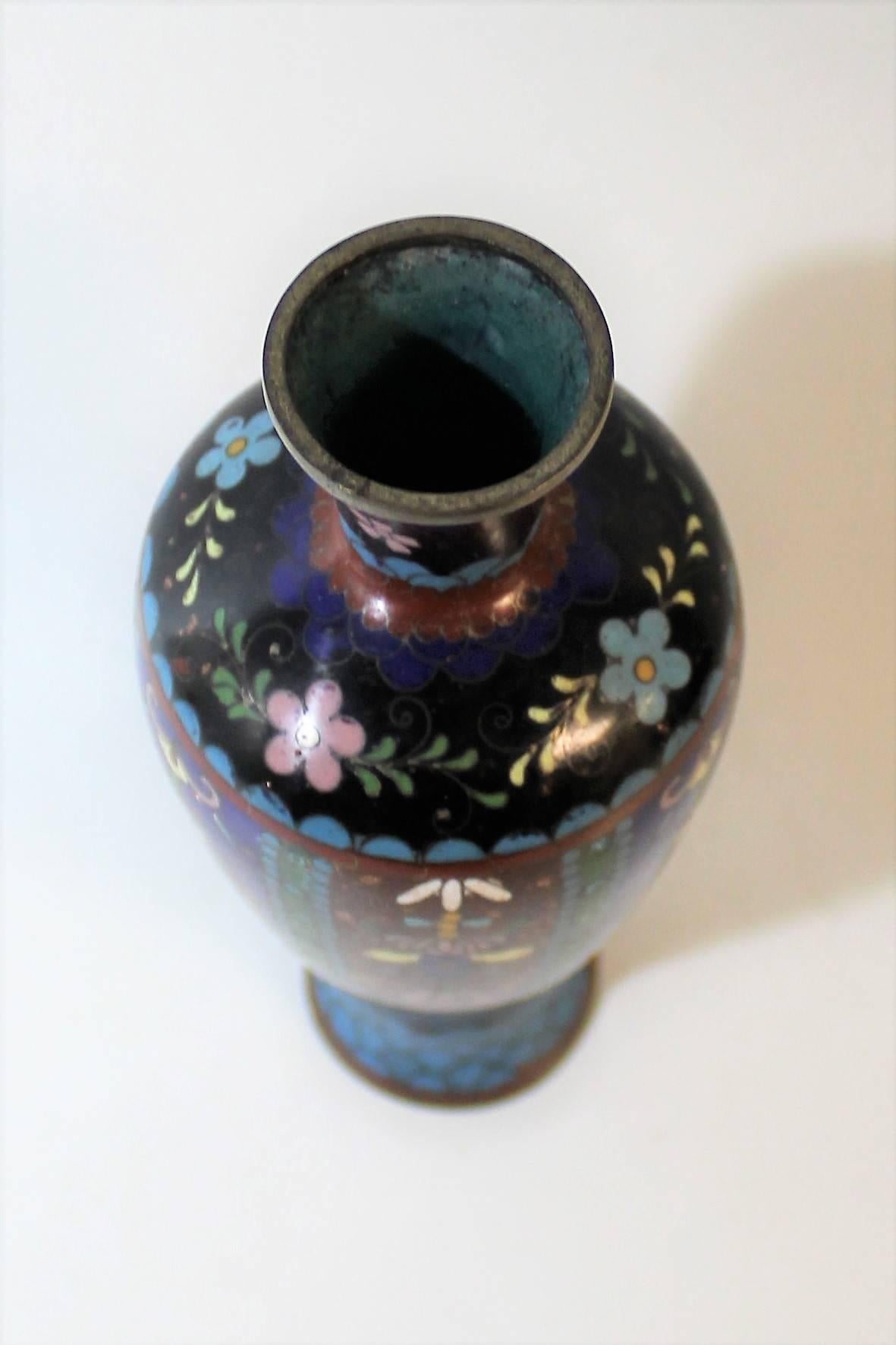 Cloissoné Japanese Meiji Period Cloisonné Vase