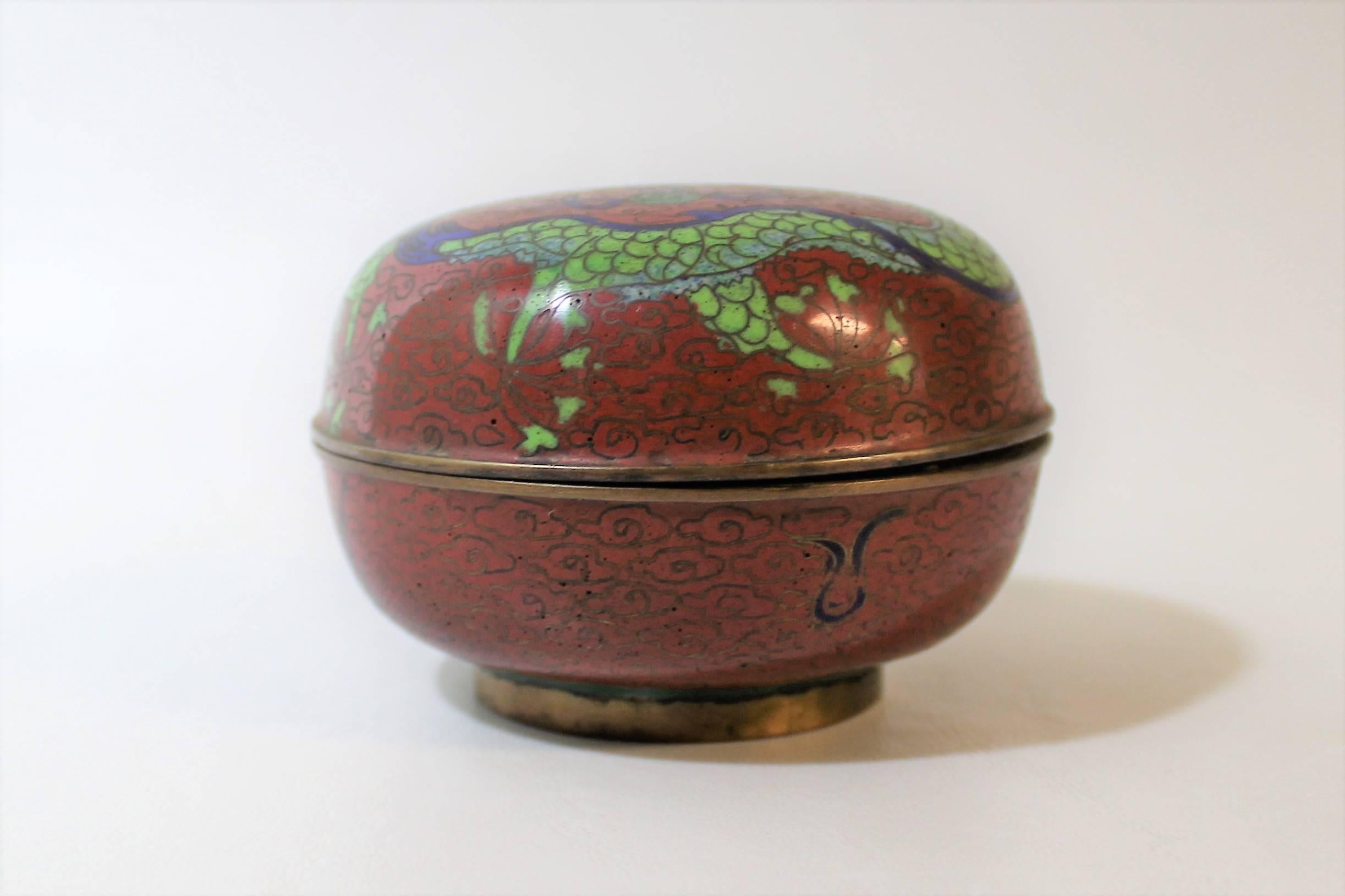 Qing Chinese Cloisonne Trinket or Pill Box with Dragon