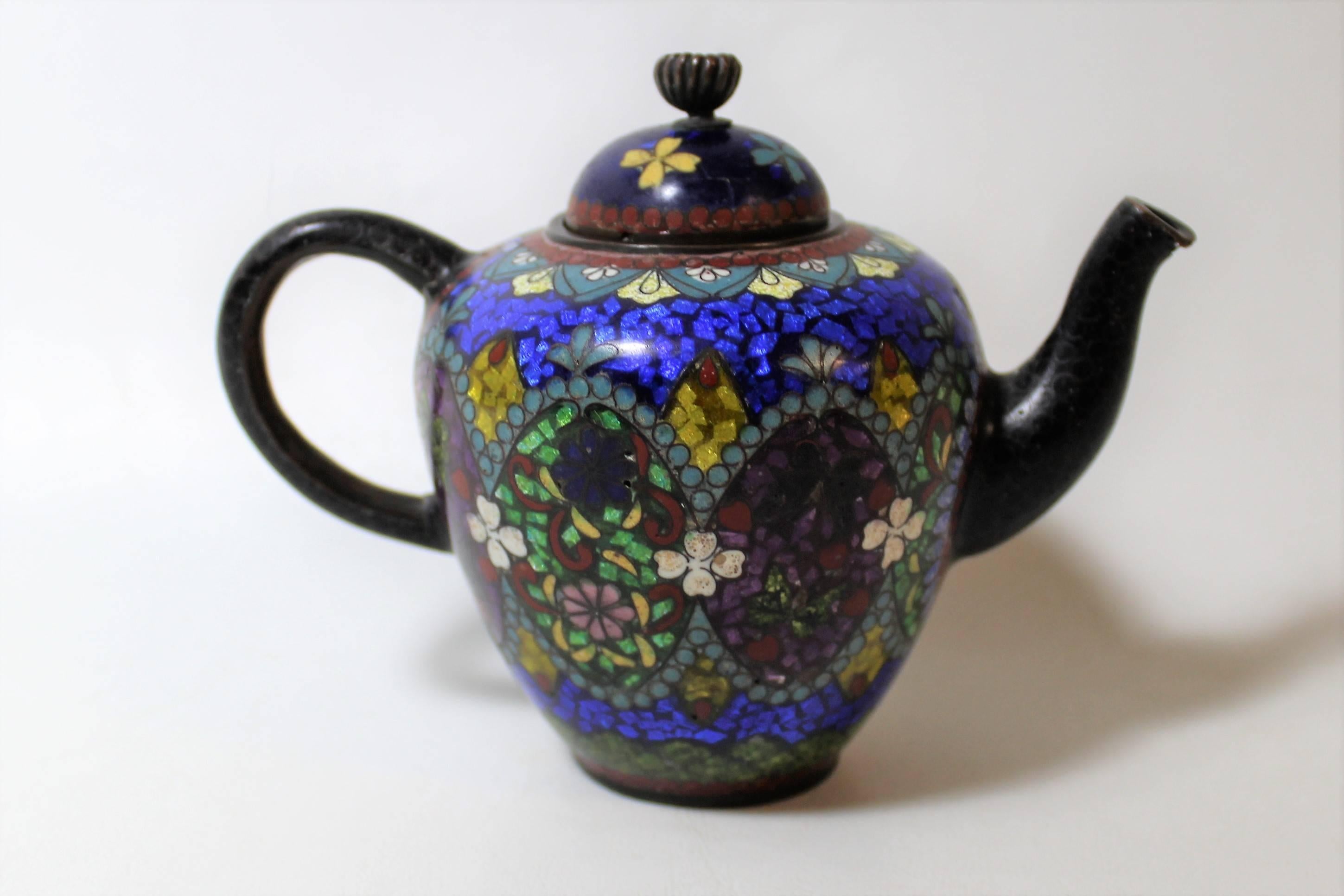 Japanese Meiji period cloisonne miniature teapot.
