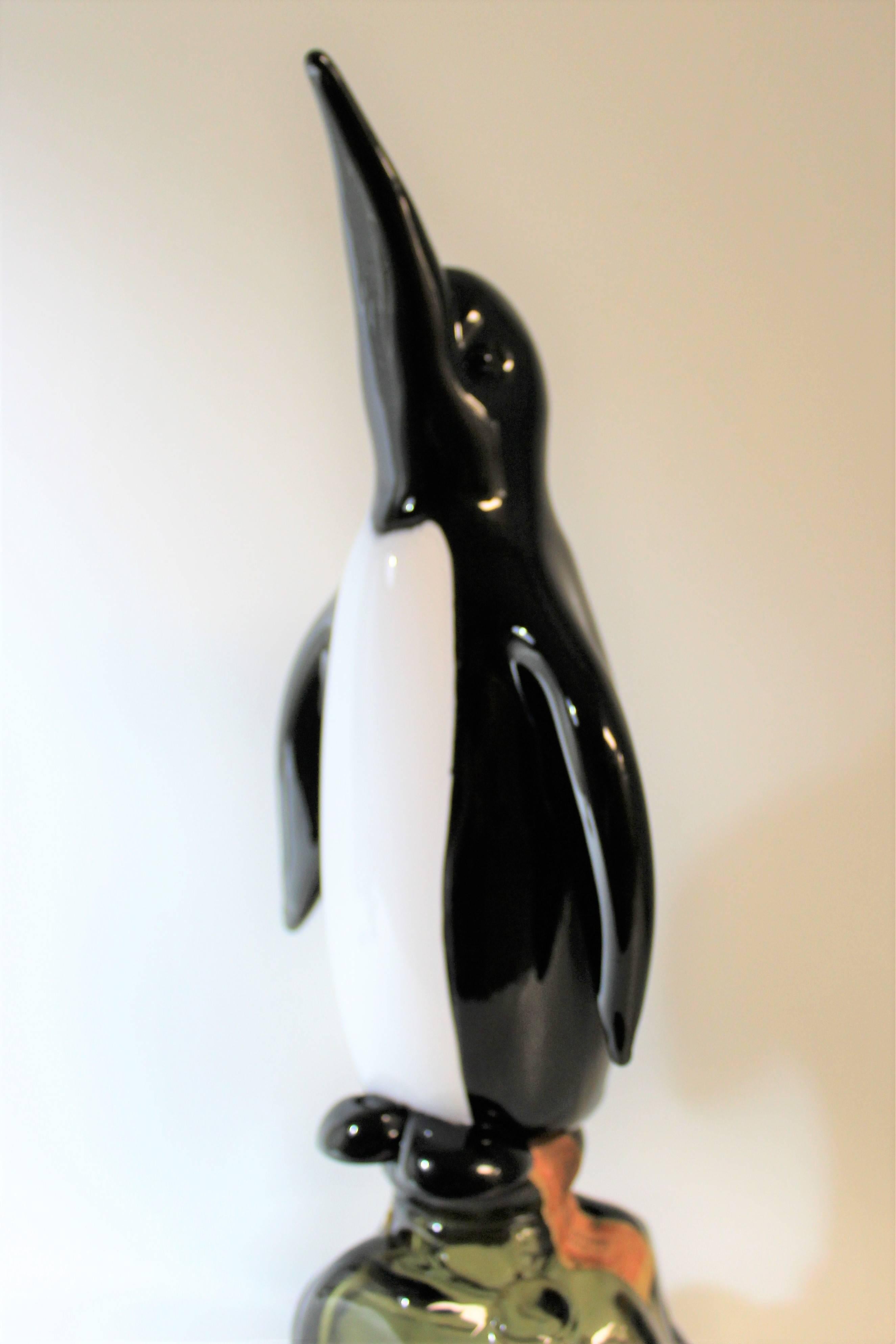 Archimede Seguso for Girolamo Luxardo Alabastro Murano Penguin Bottle In Good Condition For Sale In Hamilton, Ontario