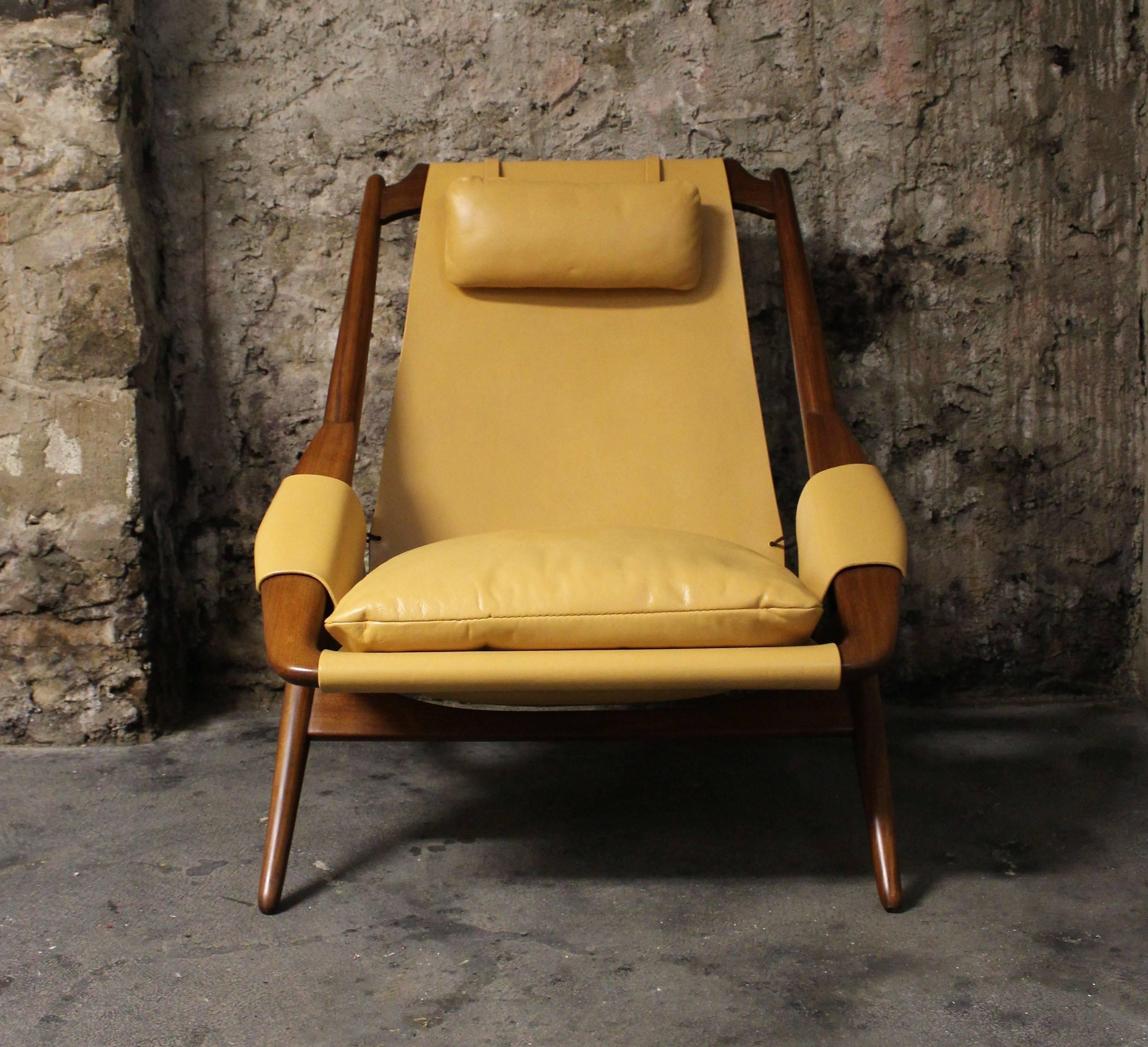 Mid-Century Modern W.D. Andersag Italian Leather Lounge Chair