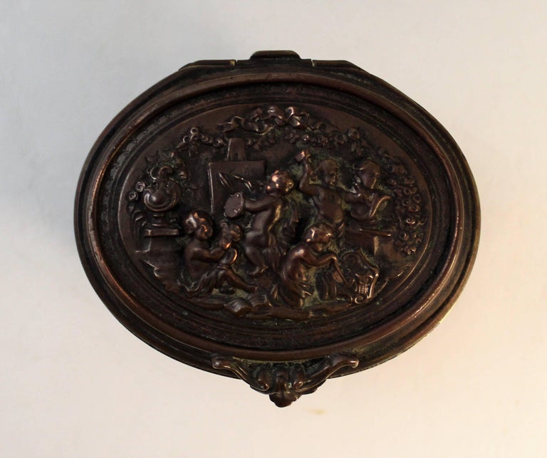 19th Century Bronze Decorative Box with Putti For Sale 1