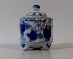 Chinese Porcelain Small Lidded Censer