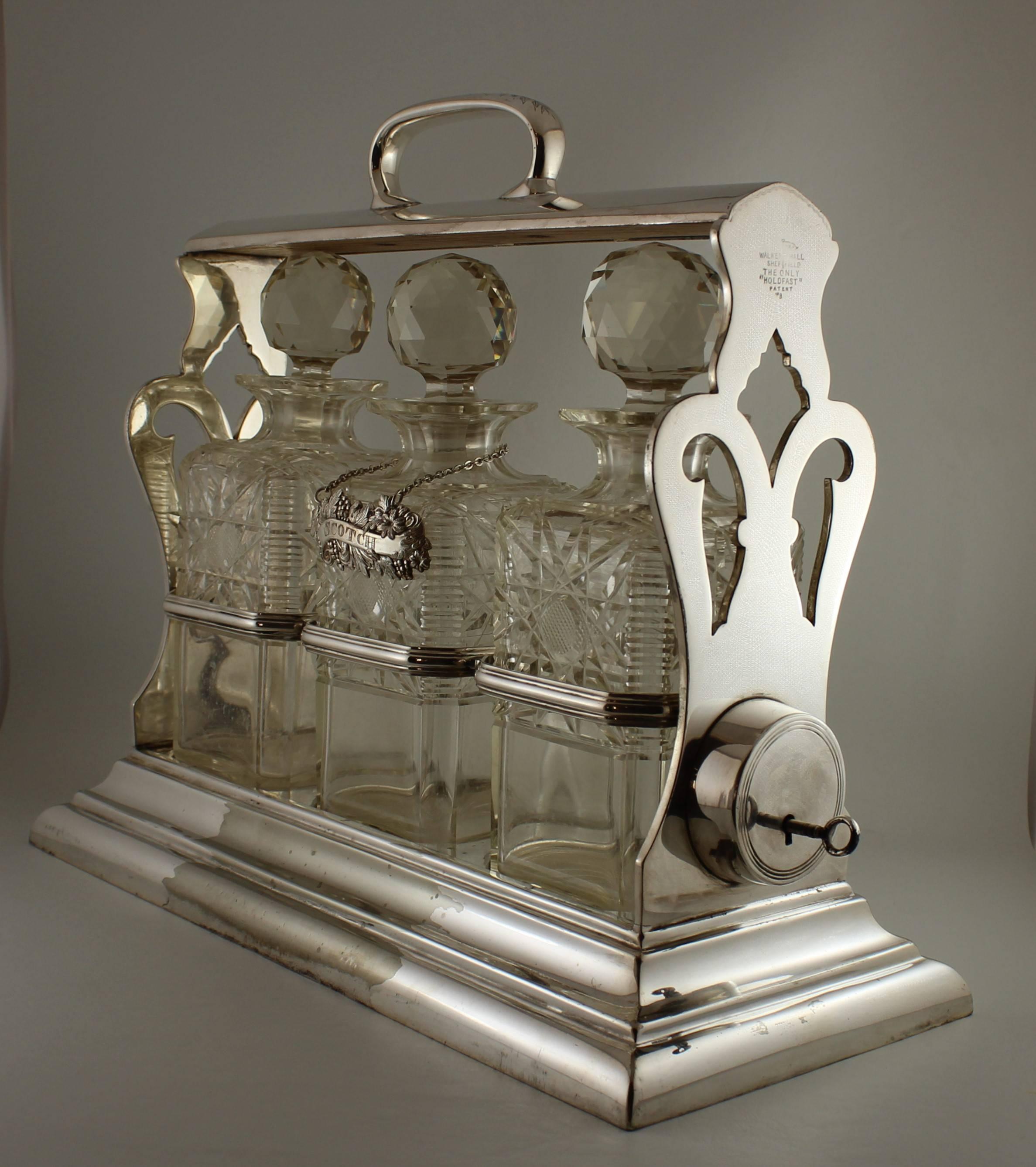 Conjunto Walker & Hall Tantalus bañado en plata Eduardiano en venta