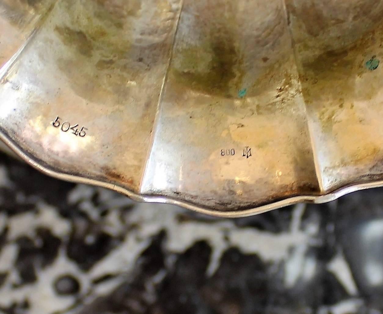 Continental Martillado a Mano Secesionista  Compota Silver en Bueno estado para la venta en Hamilton, Ontario