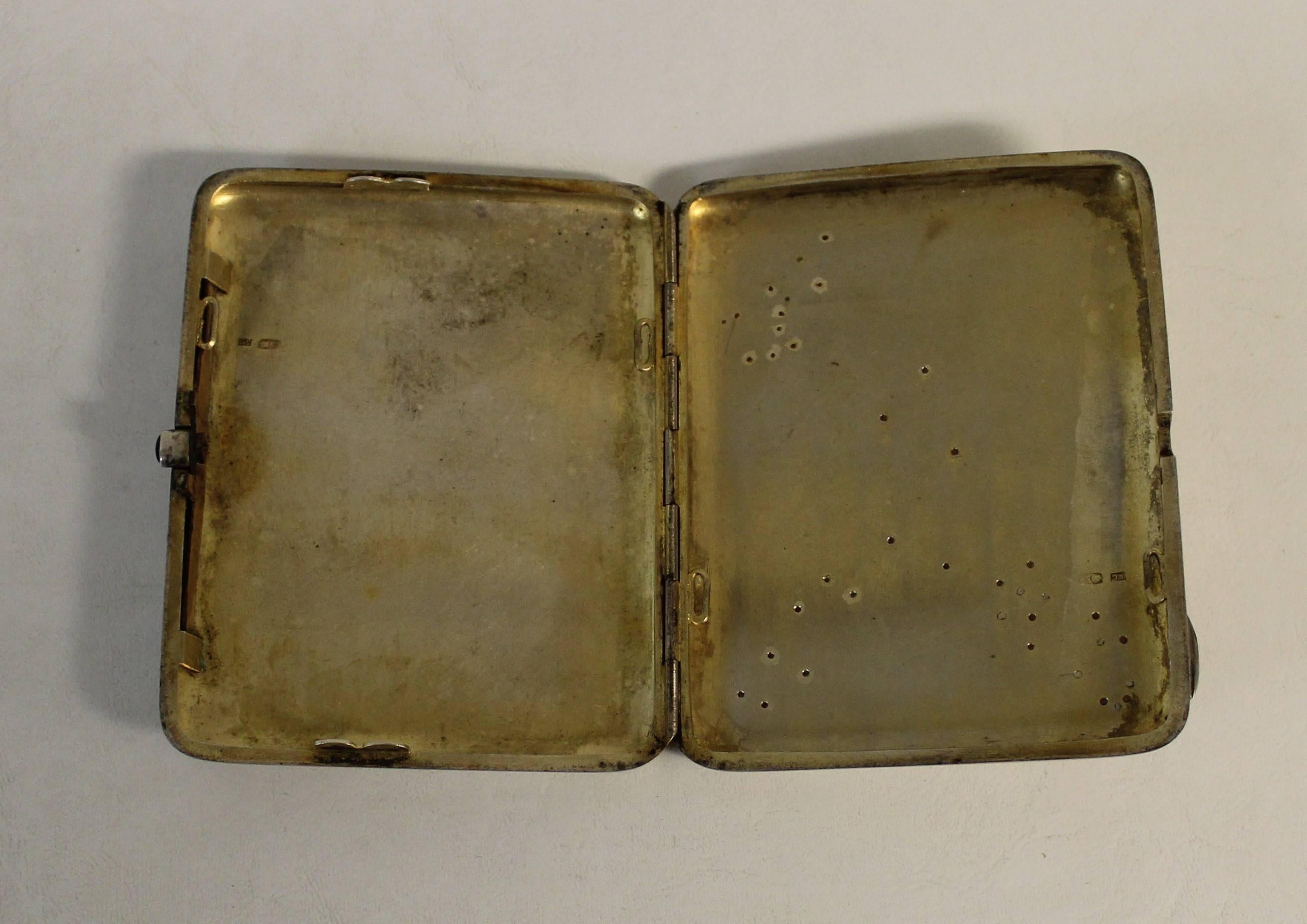 Russian Tsarist Silver and Gold Cigarette Case In Good Condition For Sale In Hamilton, Ontario