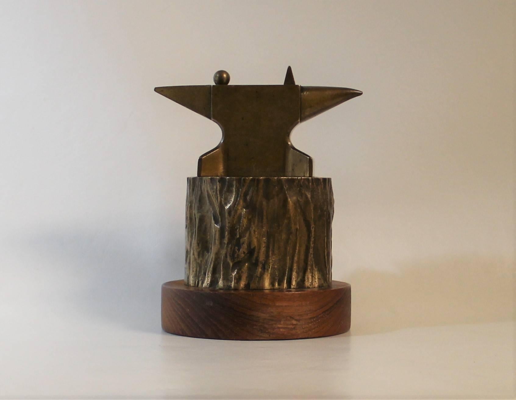 XX secolo Scultura in bronzo di incudine in vendita