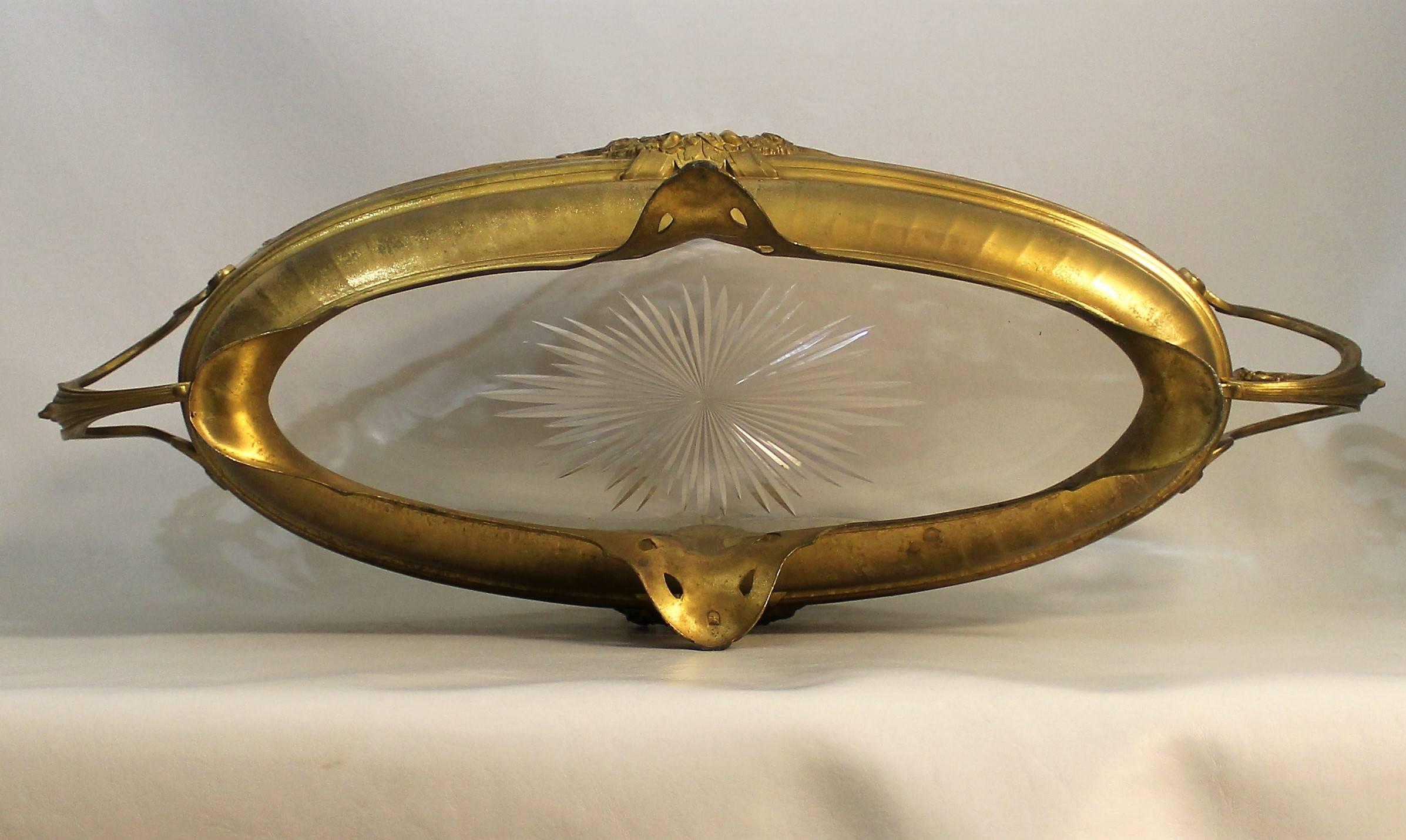 19th Century Gilt Centrepiece with Cut-Glass Insert For Sale 4