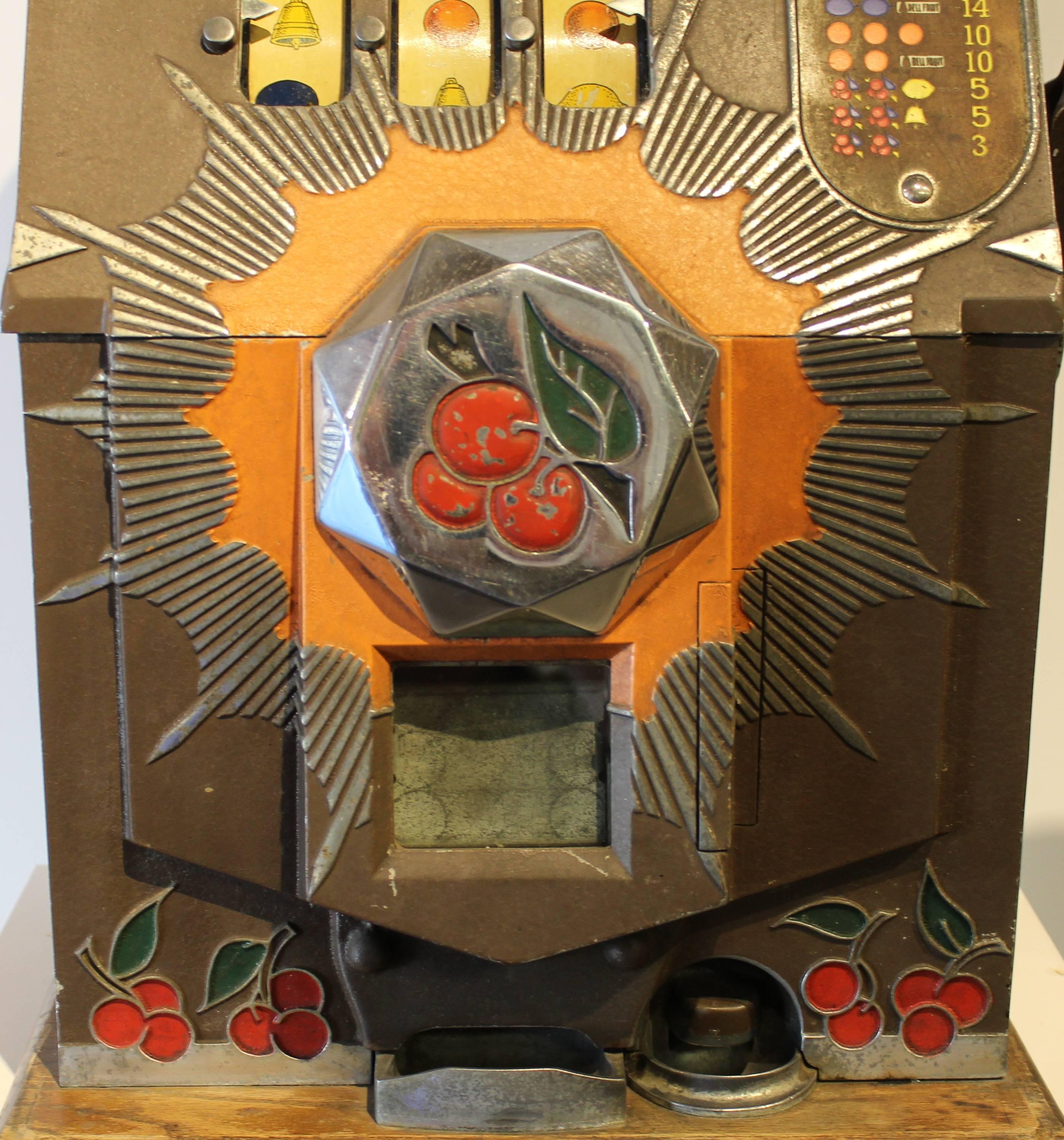Mills slot machine 'Bursting Cherry', Art Deco.