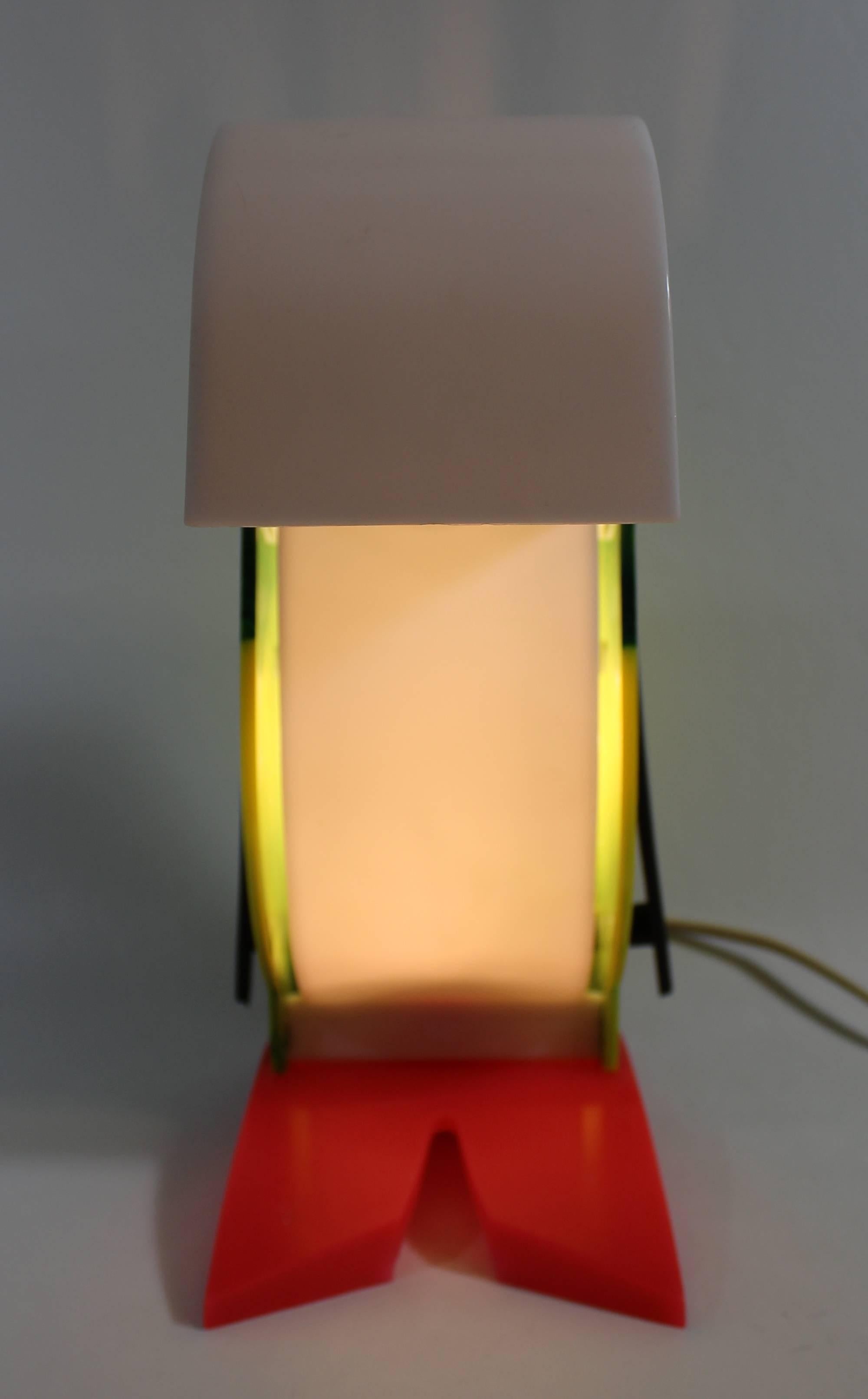 Toucan Lamp by Gilbert:: Mid-Century Modern Bon état à Hamilton, Ontario