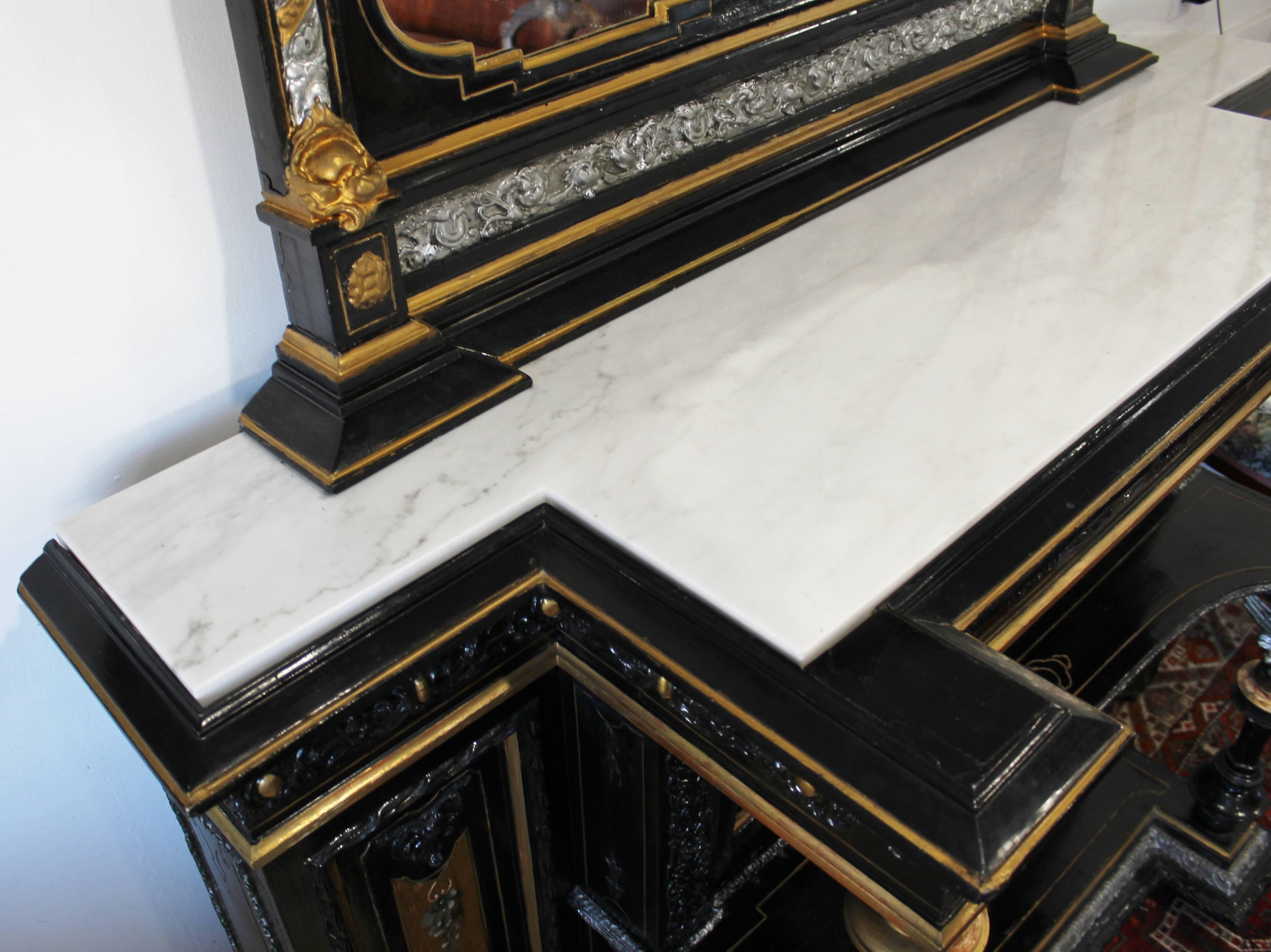 Early 19th Century Italian Hall Stand with Mirror In Good Condition In Hamilton, Ontario