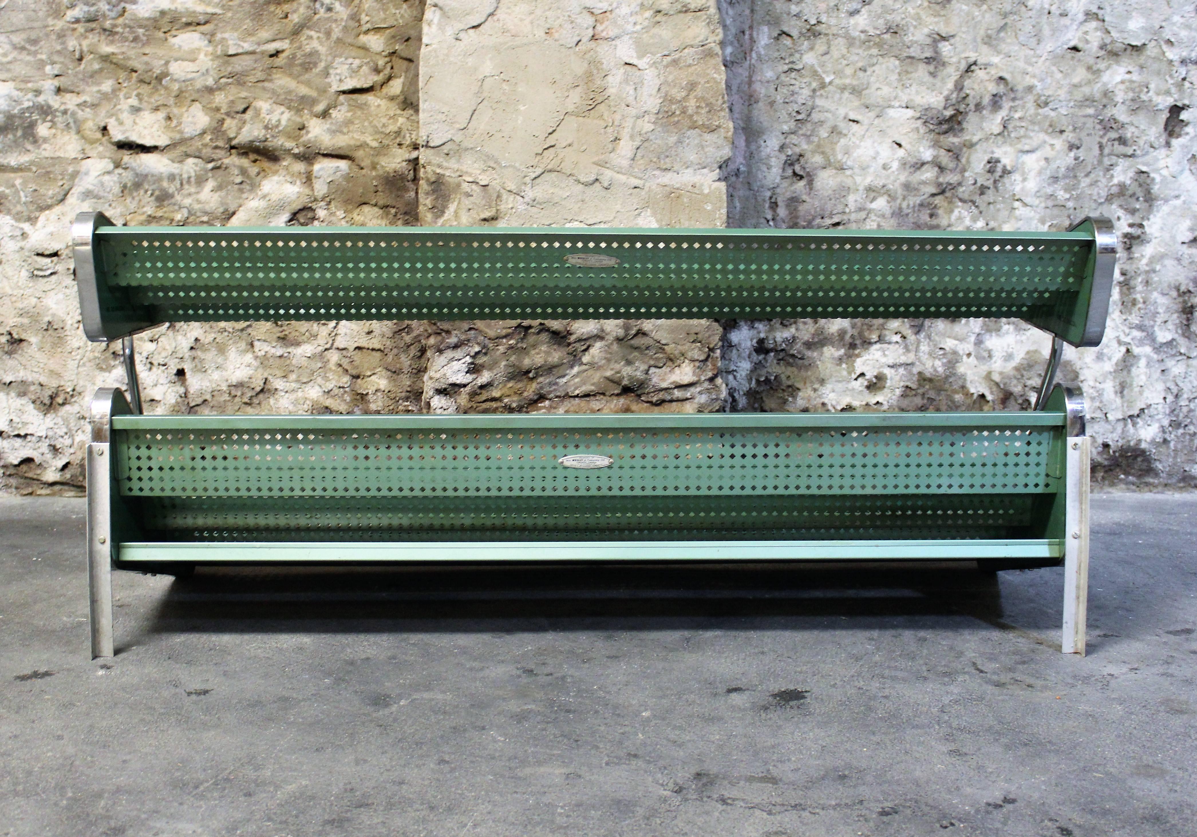 Wrigley's Gum Counter Top Display Shelving Unit, 1940s Metal and Chrome In Good Condition In Hamilton, Ontario