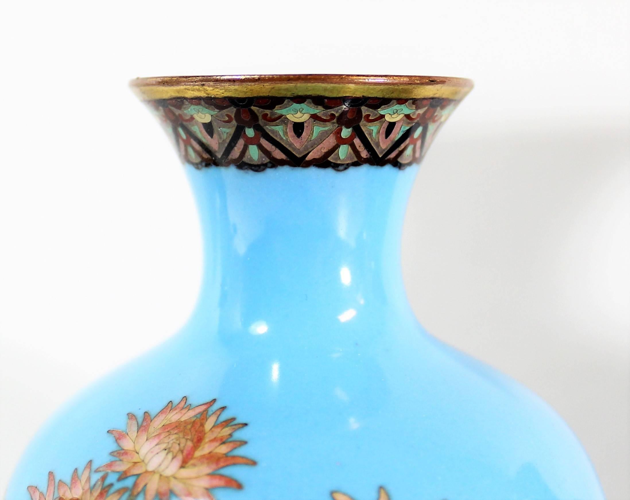 Pair of Japanese Meiji Period Cloisonné Vase's 1