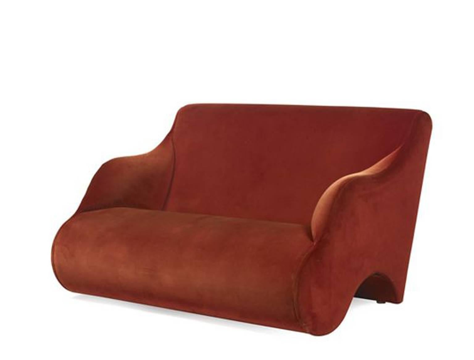 Marie-France sofa,
red wool velvet.
Measures: L 145cm, P 91 cm, H 81cm.
Neotu edition. 1989.
Vintage piece.

Pricing does not include sales tax (French VAT) if applicable.