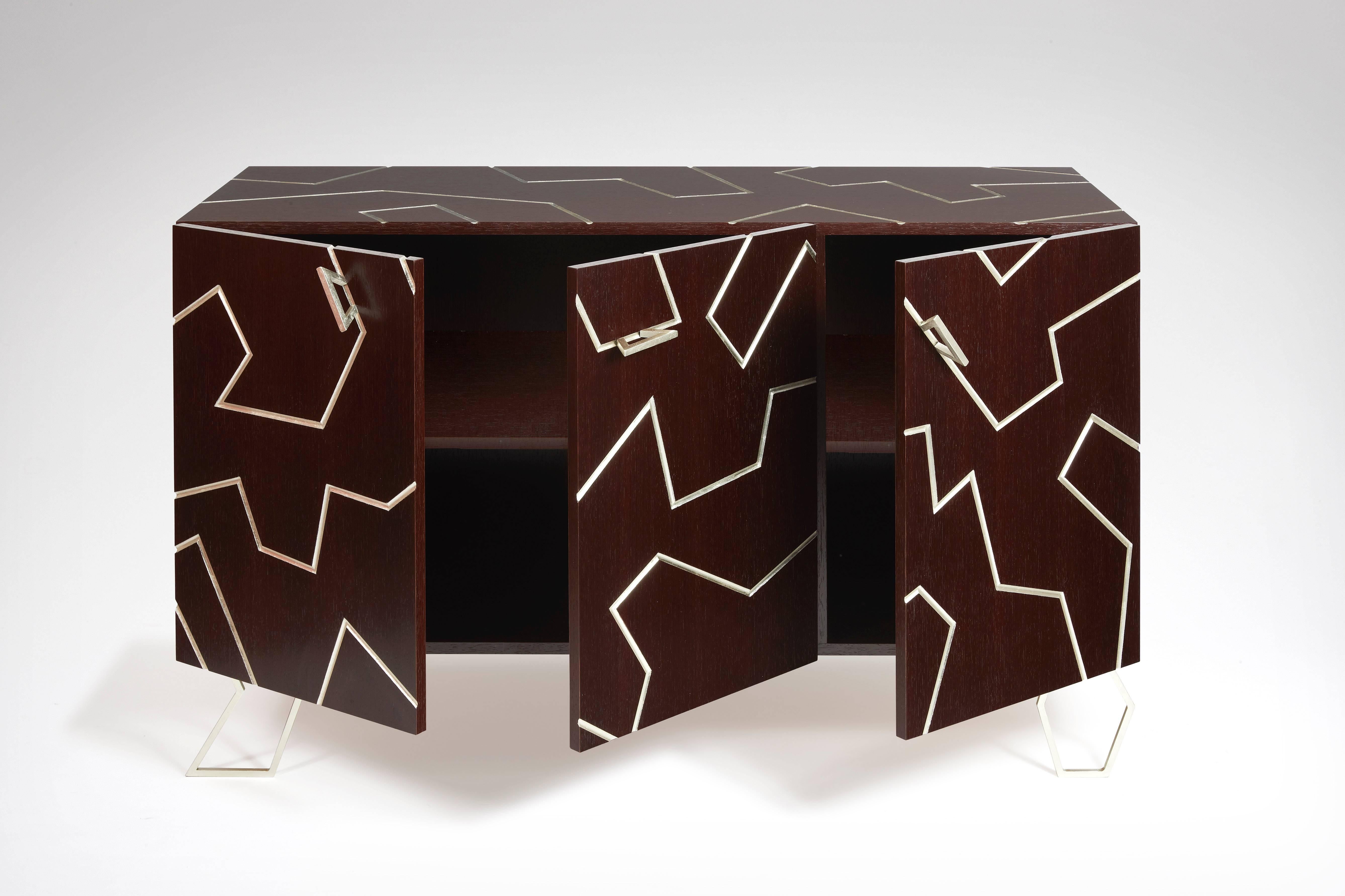 Zanzibar sideboard.
Cat-Berro edition 1998. 
Three doors. Wenge wood. White gold leaves.
Measures: H 90 cm. L 140 cm. D 50 cm.
Signed piece.

Delivery time: 10 to 12 weeks.
Pricing does not include sales tax (French VAT) if applicable.
 