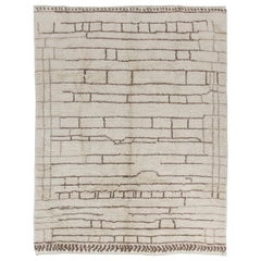 Modern Handmade Moroccan Shaggy Rug in Ivory, 100% Natural Wool, Custom Opt Avl.