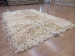 Alfombra Shag Pile Mohair. De lana de mohair natural sin teñir. Opciones personalizadas disponibles.