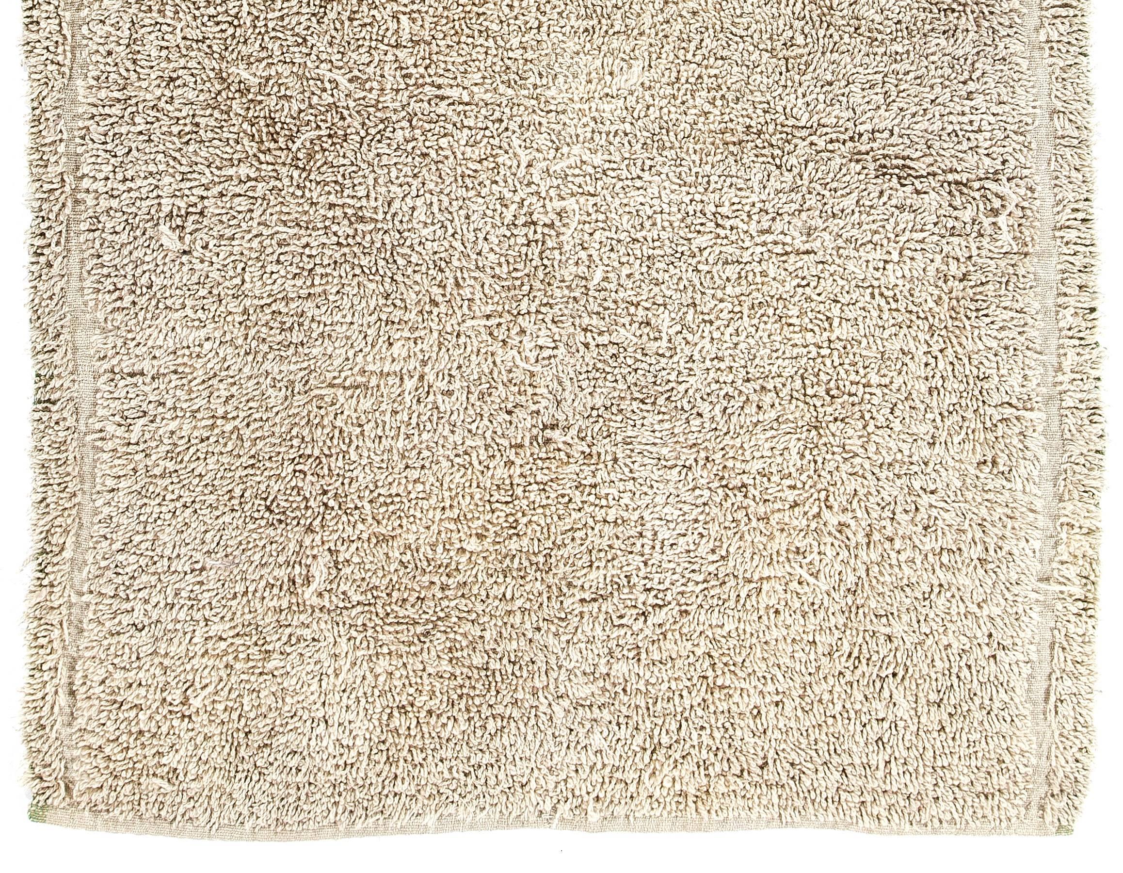 wool pile rug